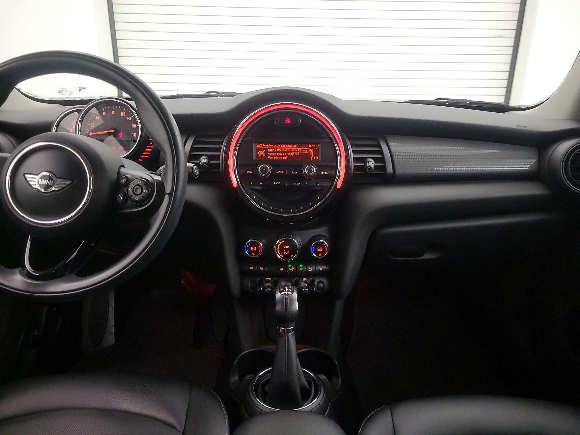 Thumbnail: 2015 MINI Cooper Hardtop - 9