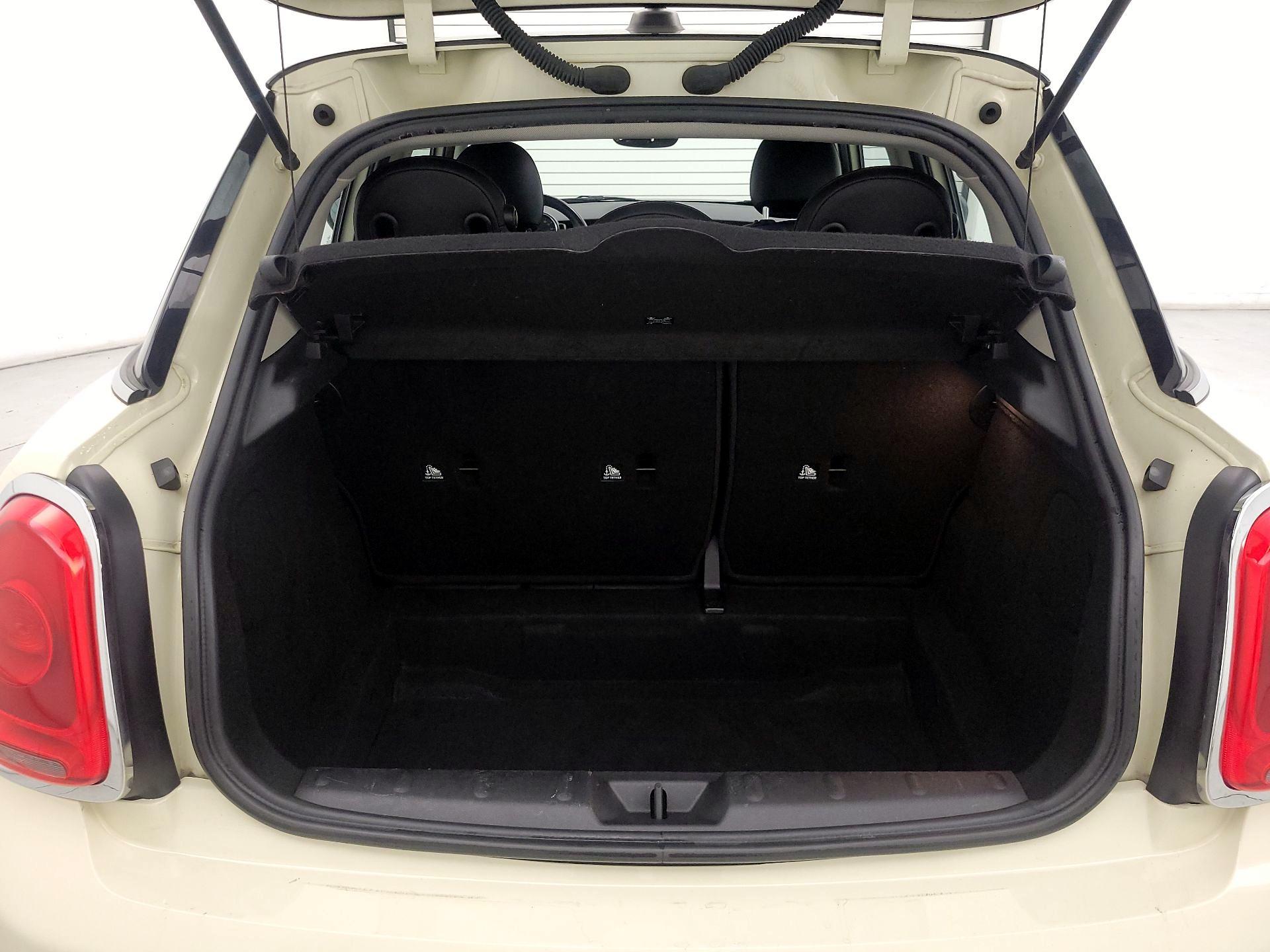 Thumbnail: 2015 MINI Cooper Hardtop - 19