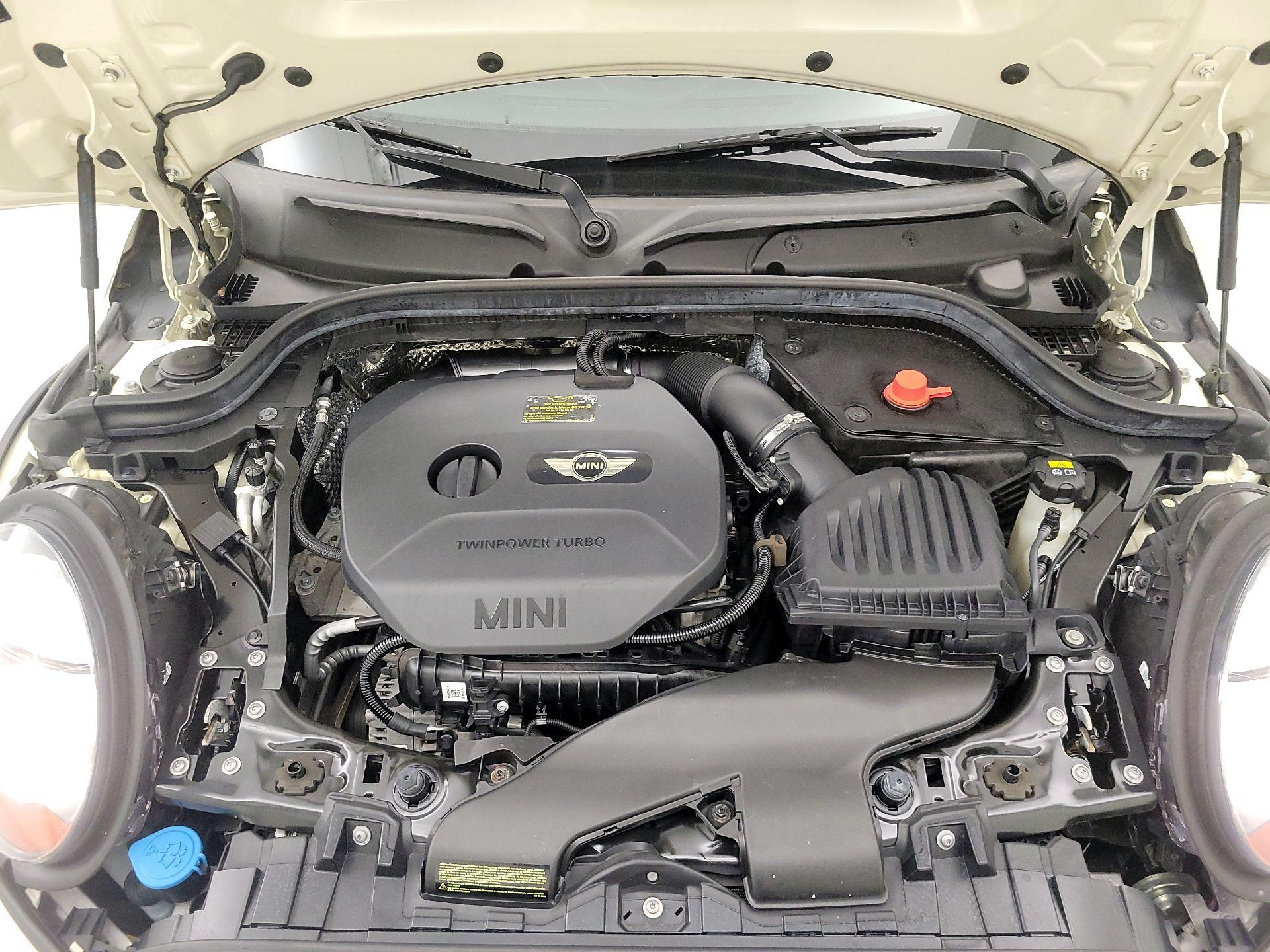 Thumbnail: 2015 MINI Cooper Hardtop - 20