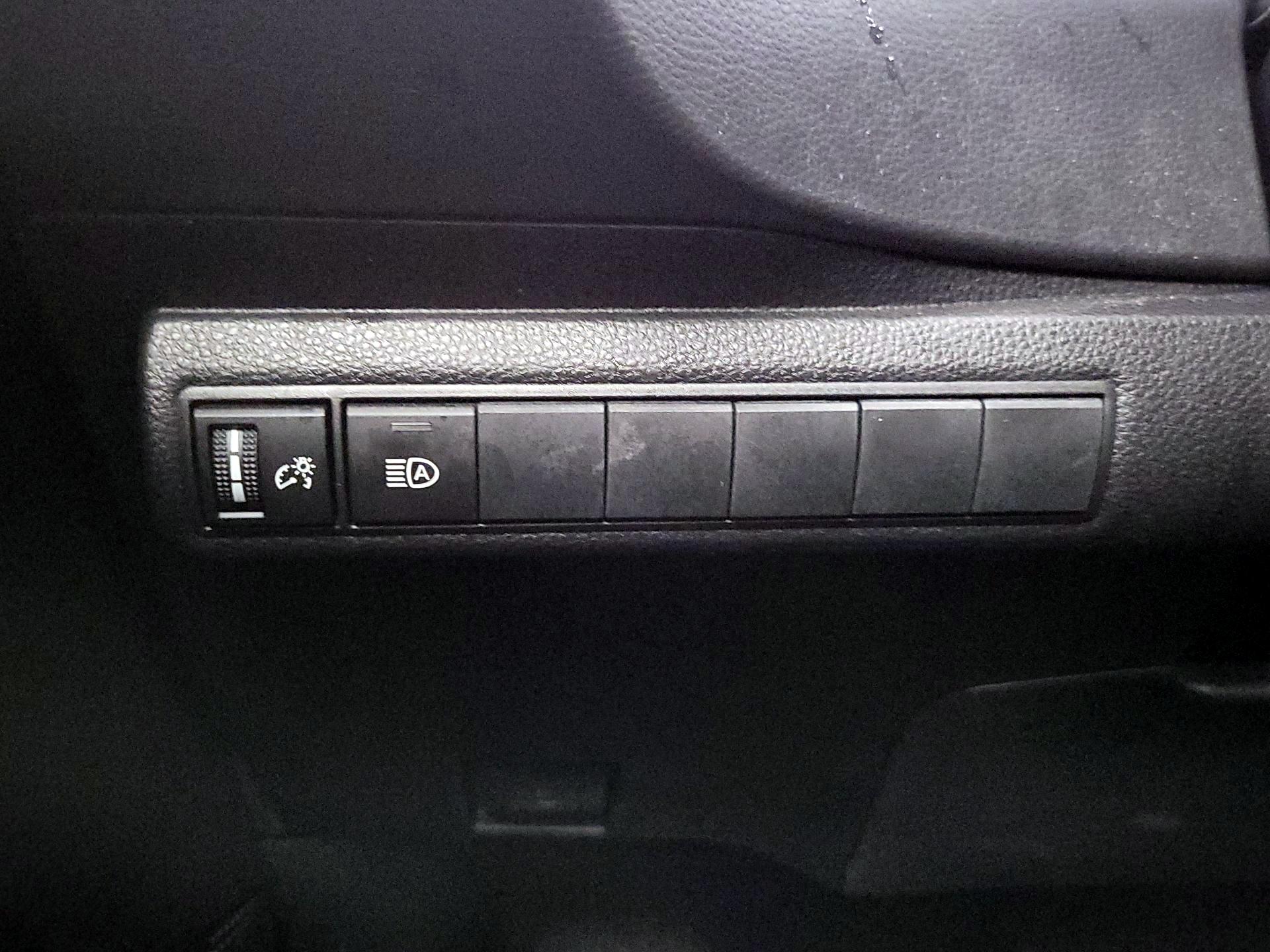 Thumbnail: 2022 Toyota Corolla - 13