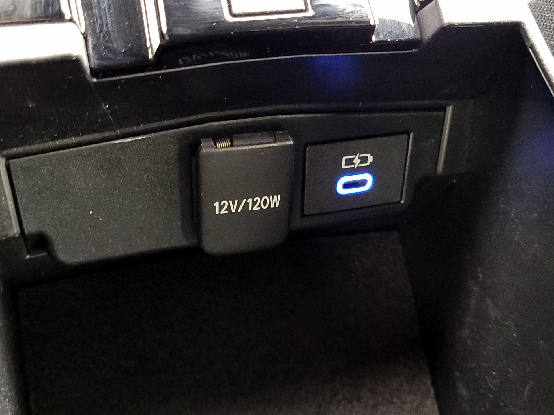 Thumbnail: 2022 Toyota Corolla - 18