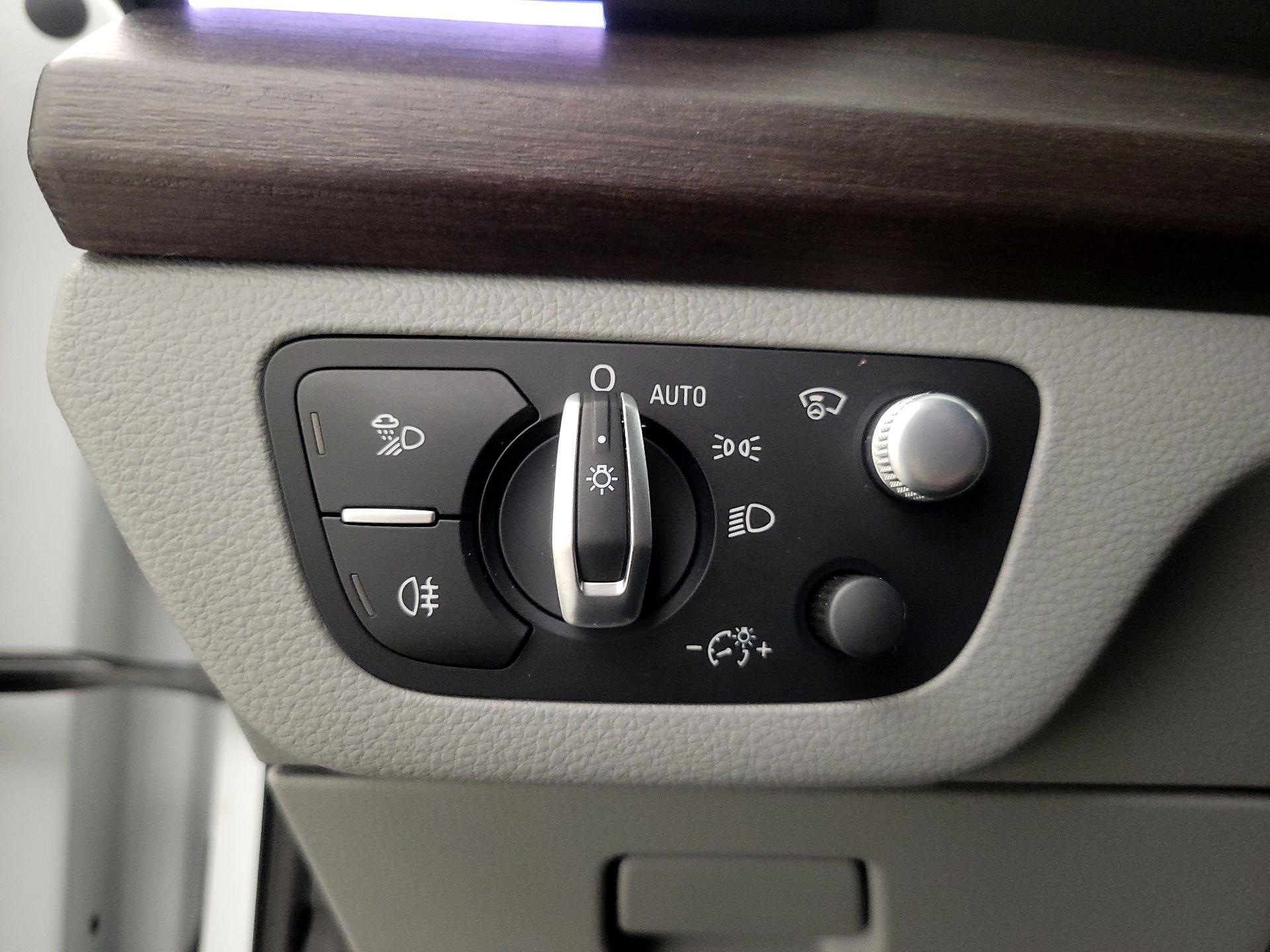 Thumbnail: 2021 Audi Q5 - 13