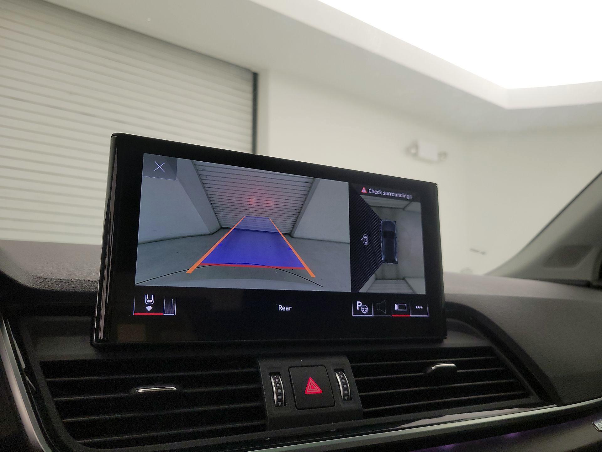 Thumbnail: 2021 Audi Q5 - 15