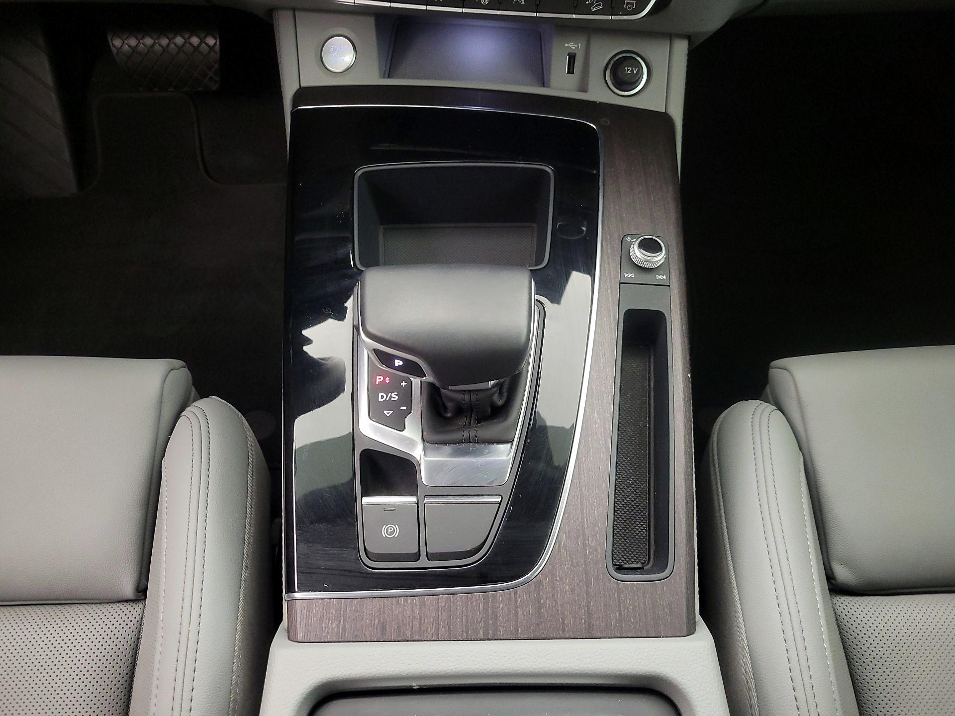 Thumbnail: 2021 Audi Q5 - 18