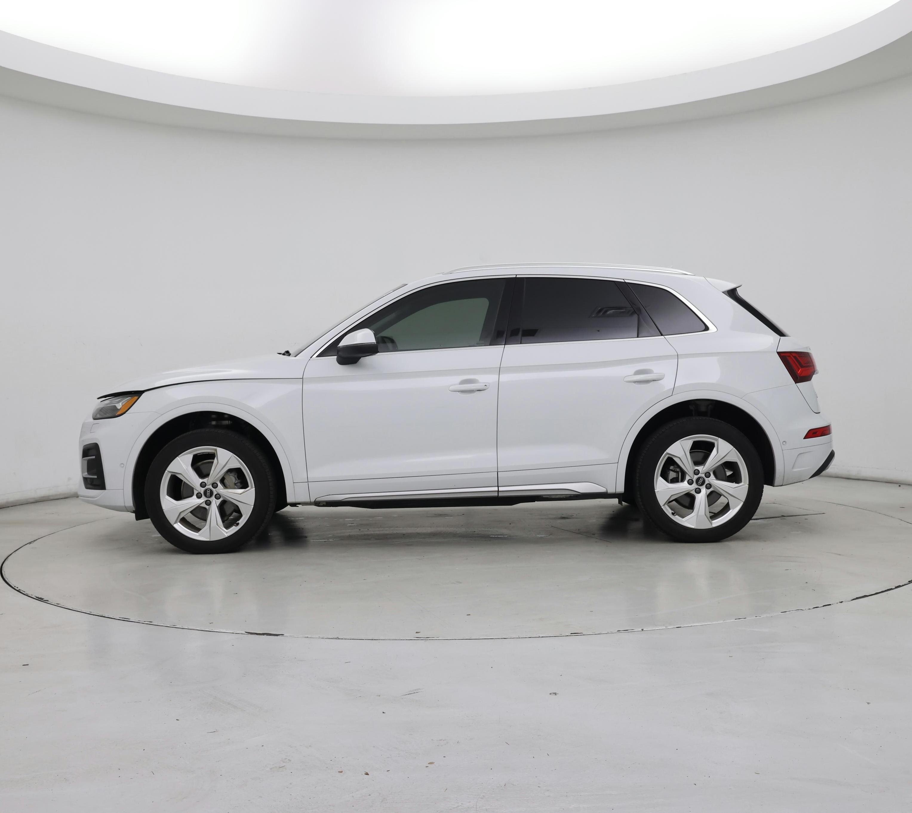 Thumbnail: 2021 Audi Q5 - 3