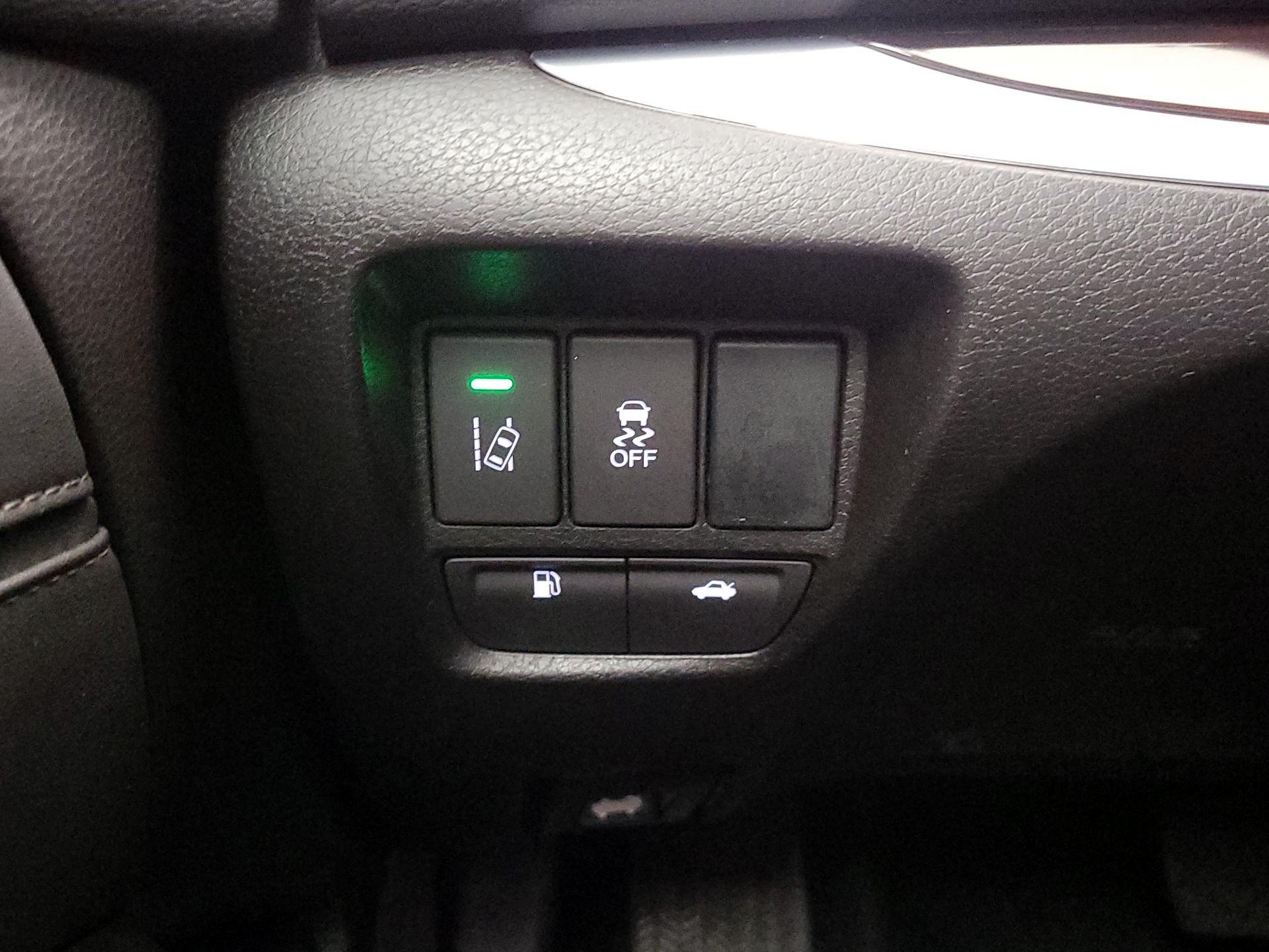 Thumbnail: 2016 Acura TLX - 13