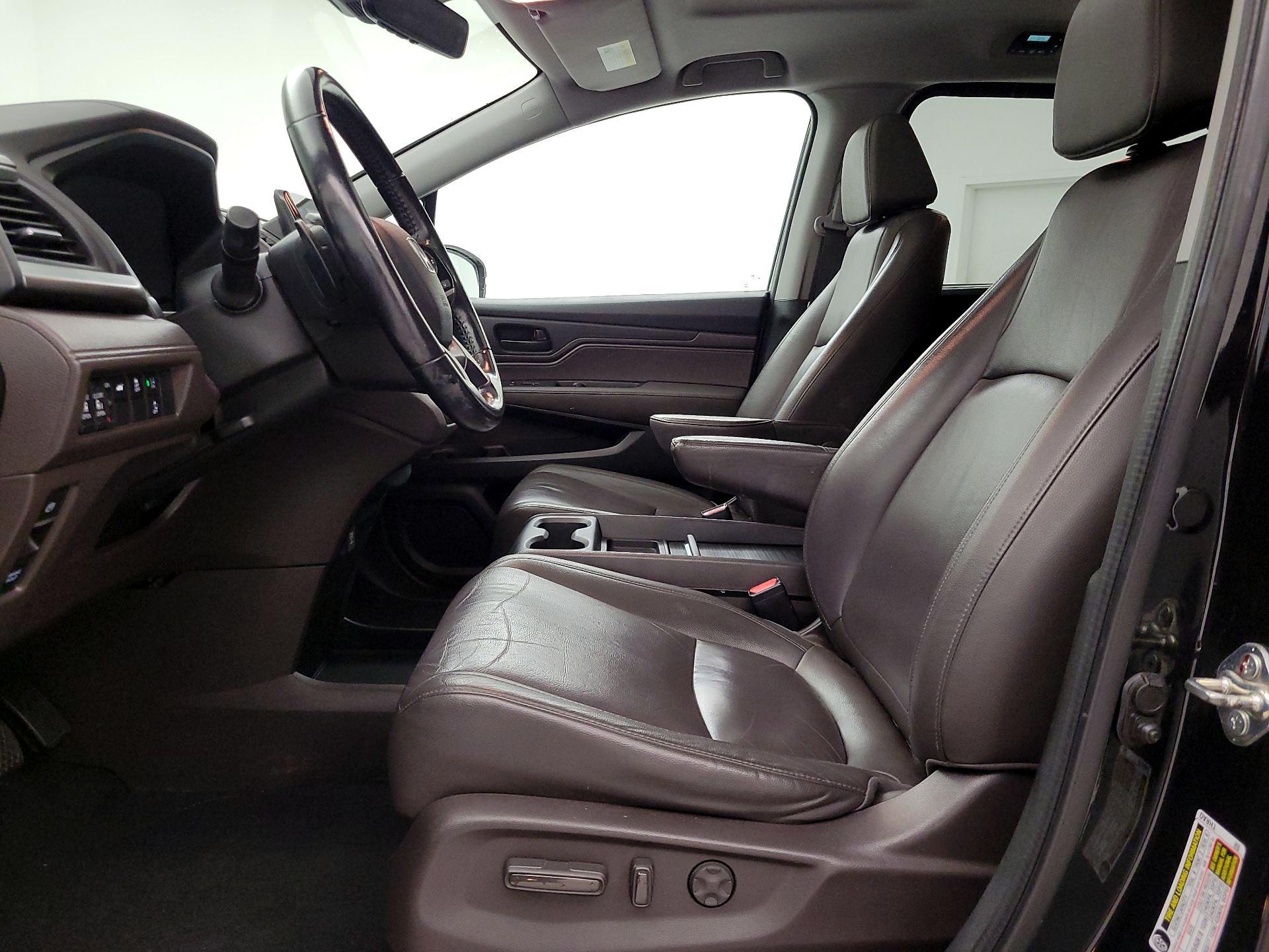 Thumbnail: 2018 Honda Odyssey - 11