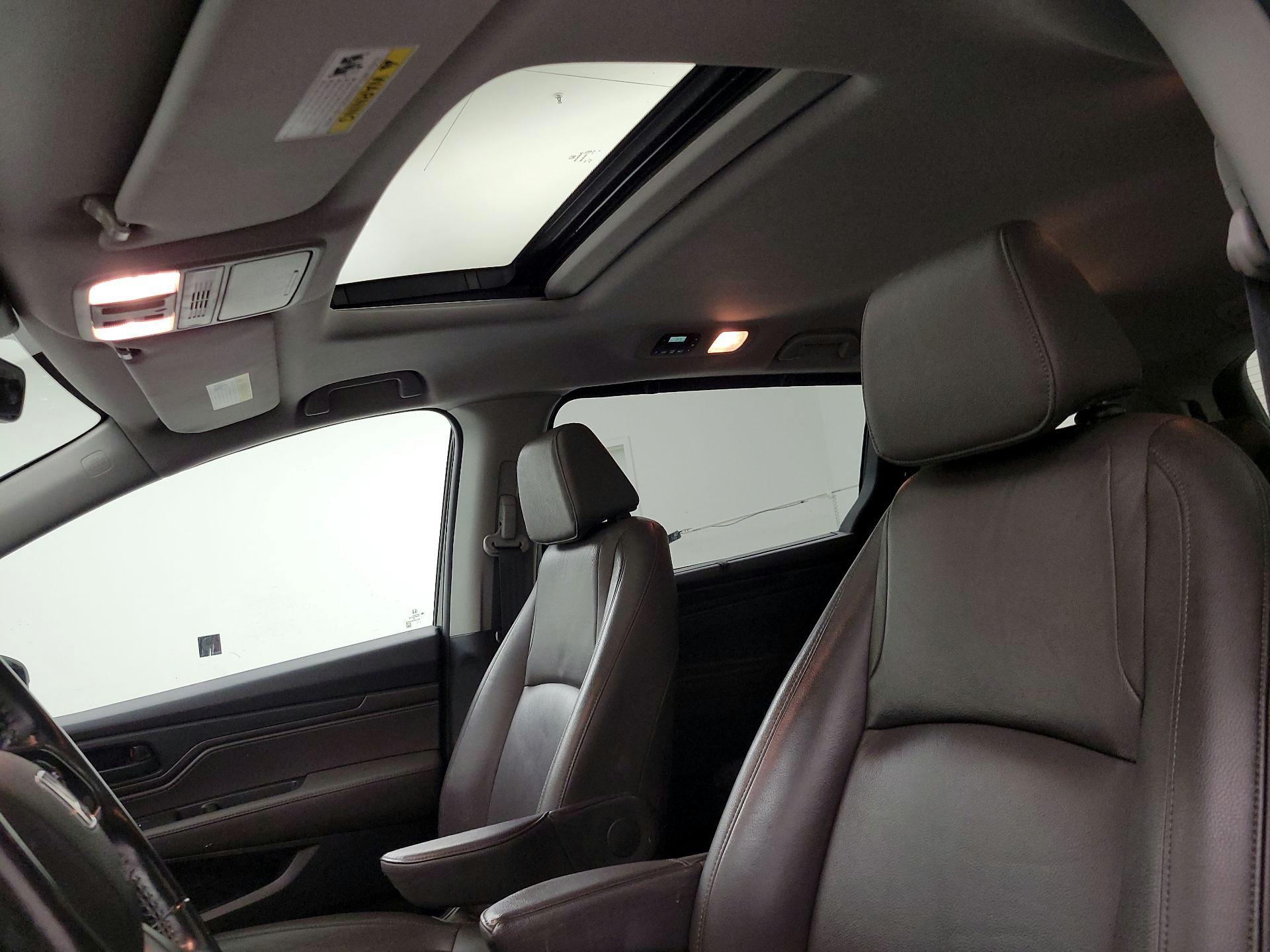 Thumbnail: 2018 Honda Odyssey - 19