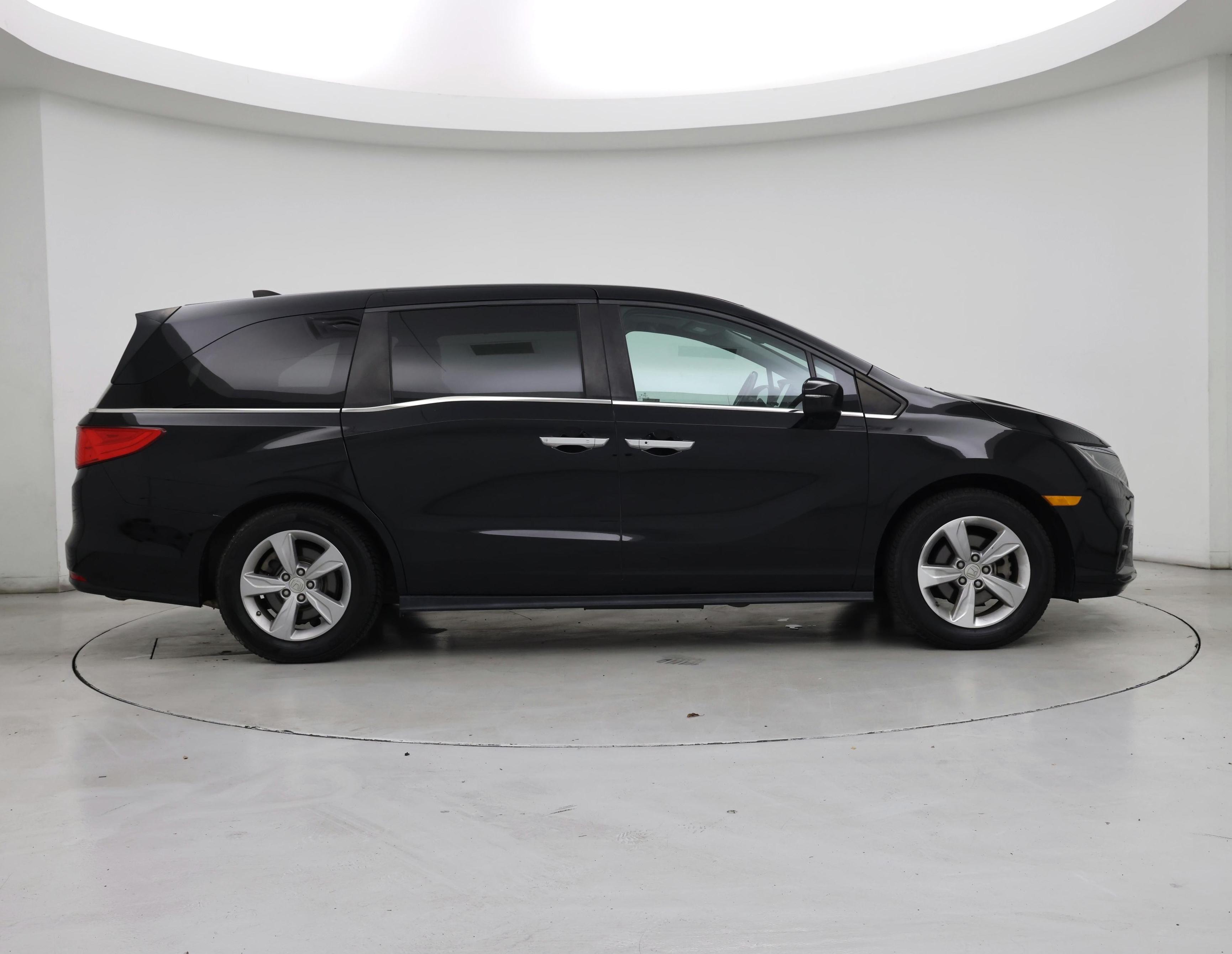 Thumbnail: 2018 Honda Odyssey - 7