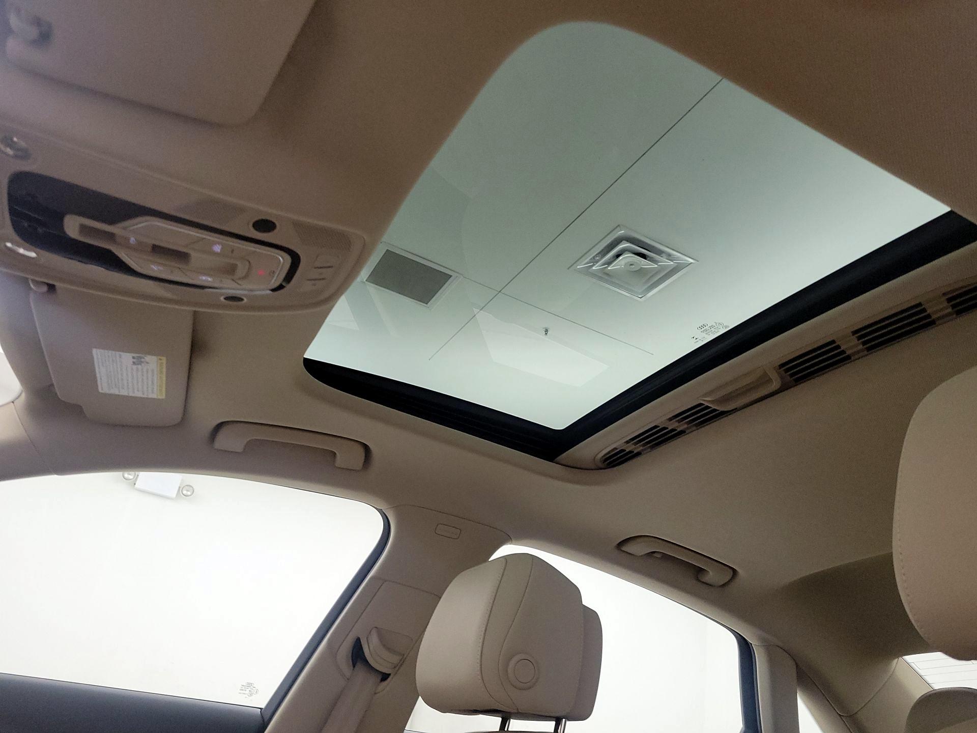 Thumbnail: 2018 Audi A4 - 18