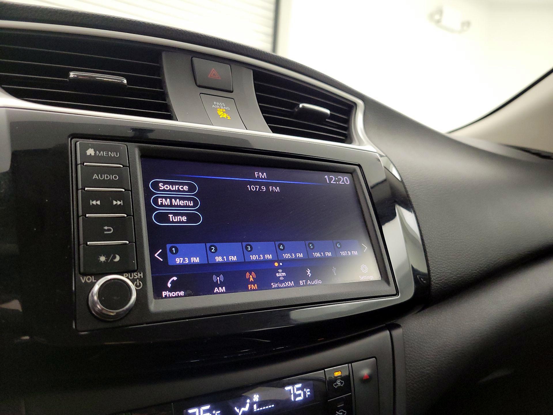 Thumbnail: 2019 Nissan Sentra - 15