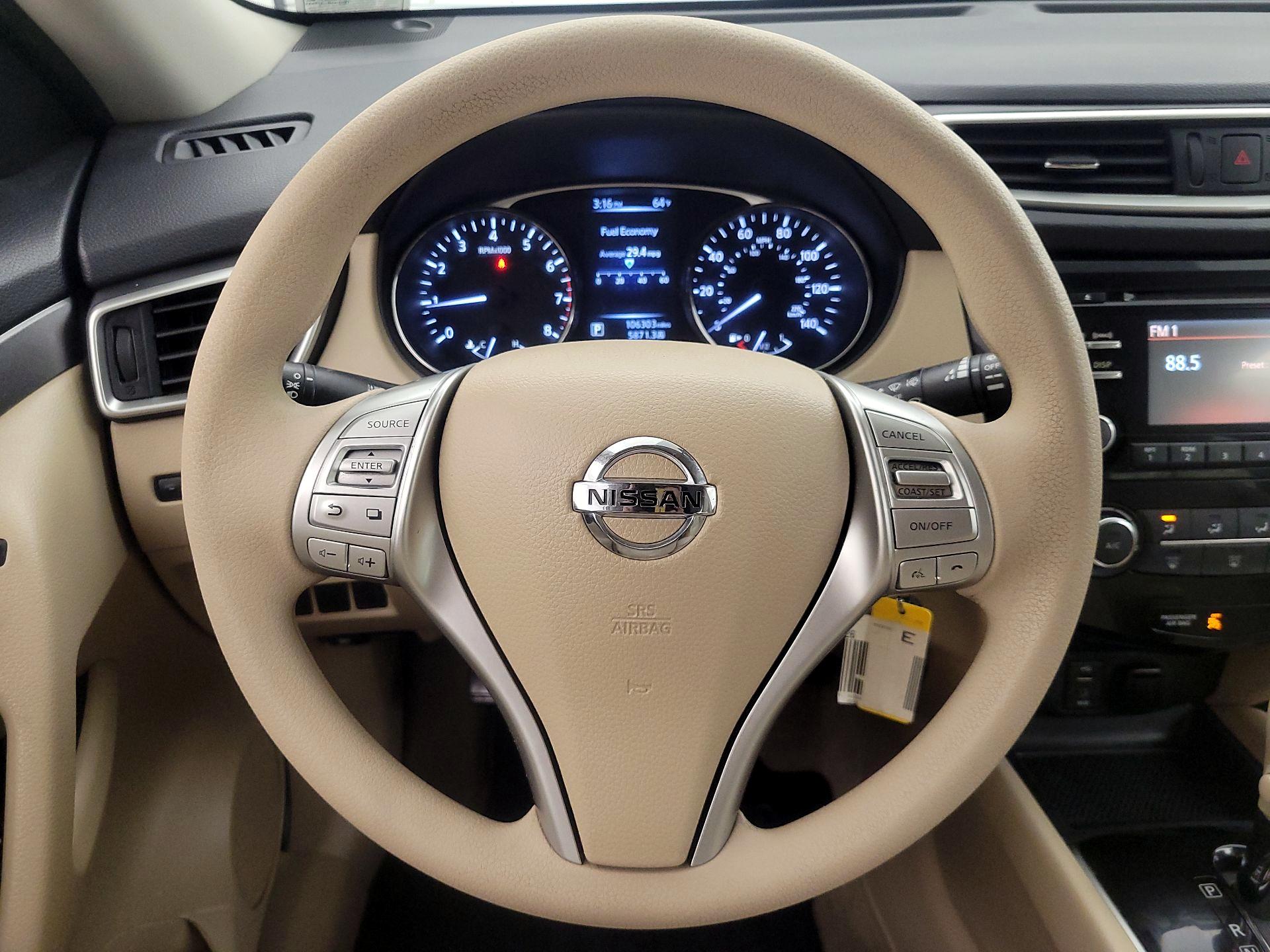 Thumbnail: 2015 Nissan Rogue - 10