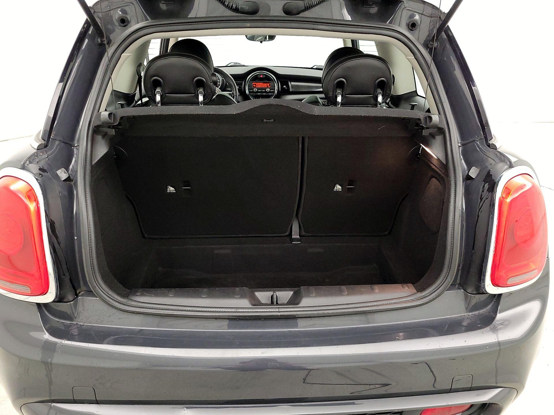 Thumbnail: 2016 MINI Cooper Hardtop - 20