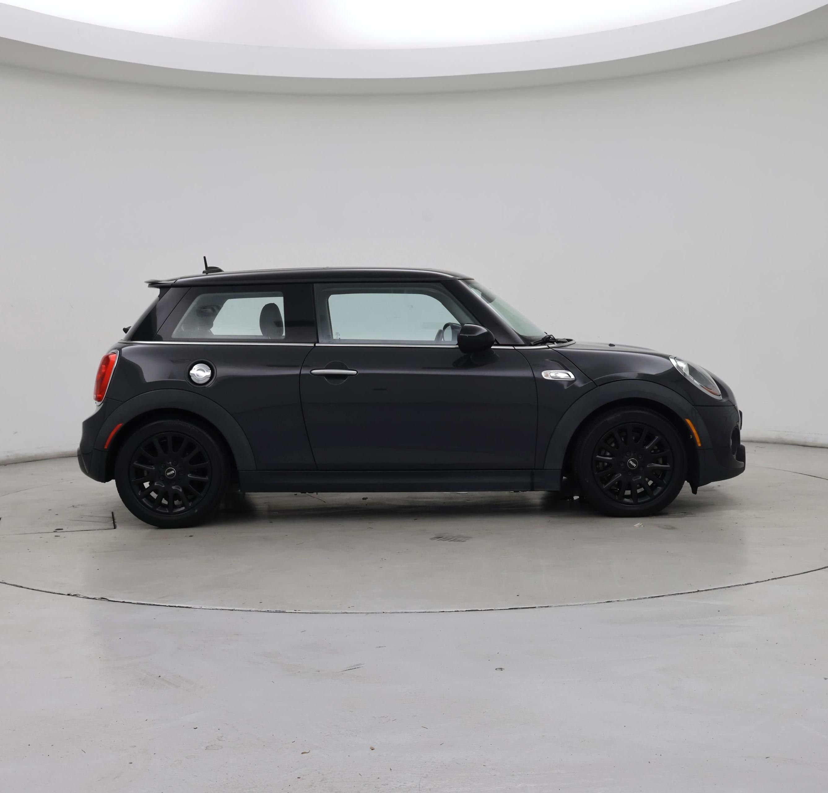 Thumbnail: 2016 MINI Cooper Hardtop - 7