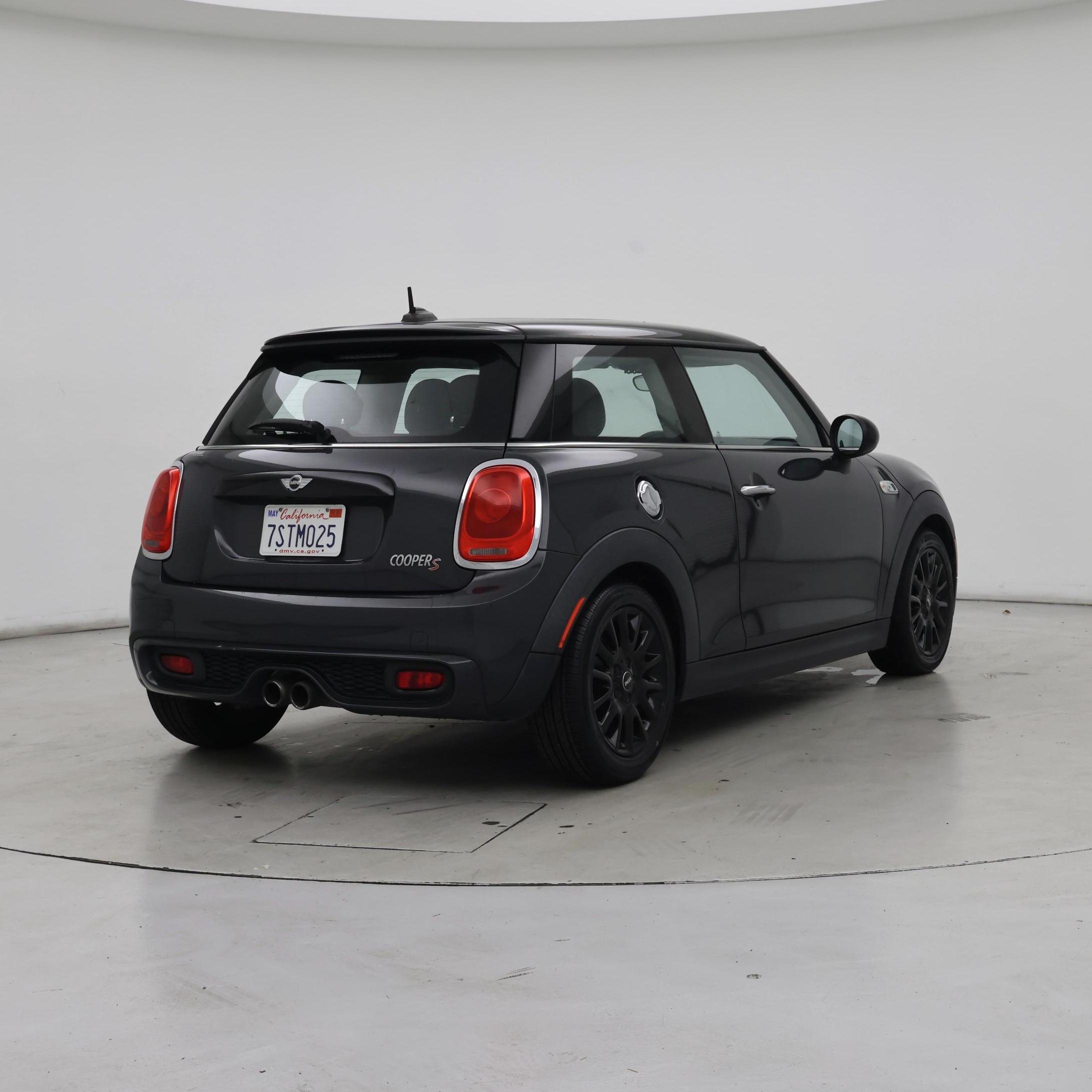 Thumbnail: 2016 MINI Cooper Hardtop - 8