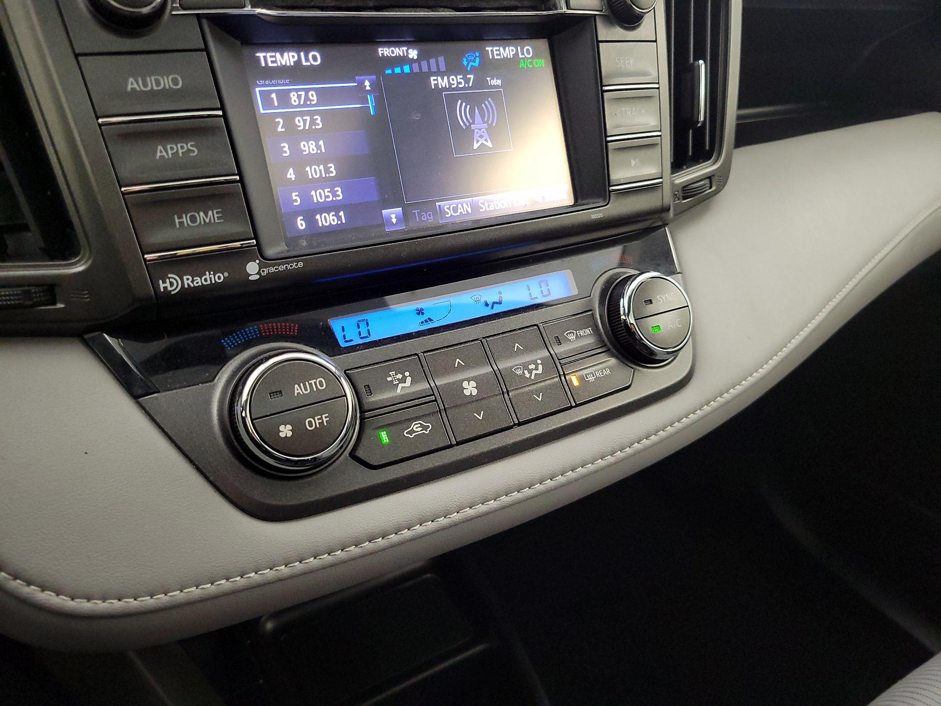 Thumbnail: 2015 Toyota RAV4 - 16