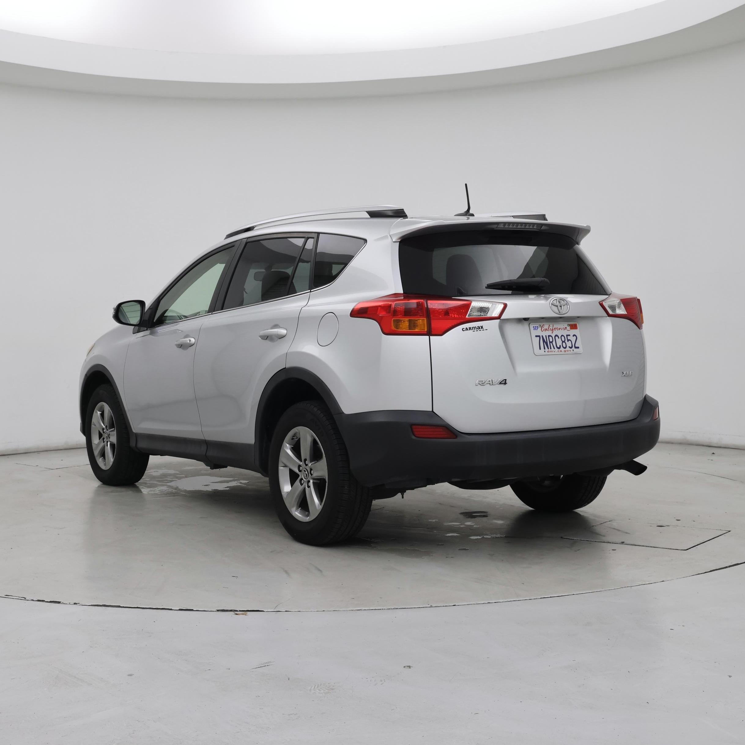 Thumbnail: 2015 Toyota RAV4 - 2