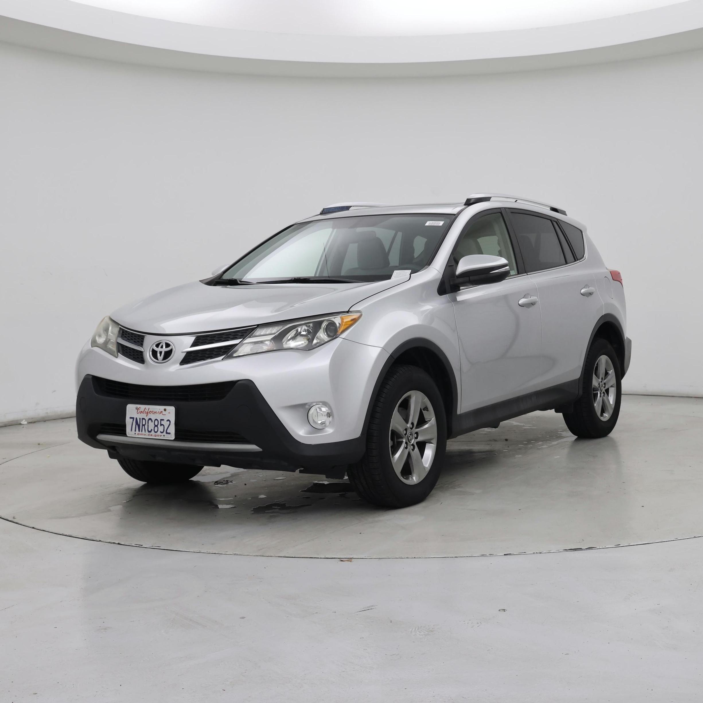 Thumbnail: 2015 Toyota RAV4 - 4