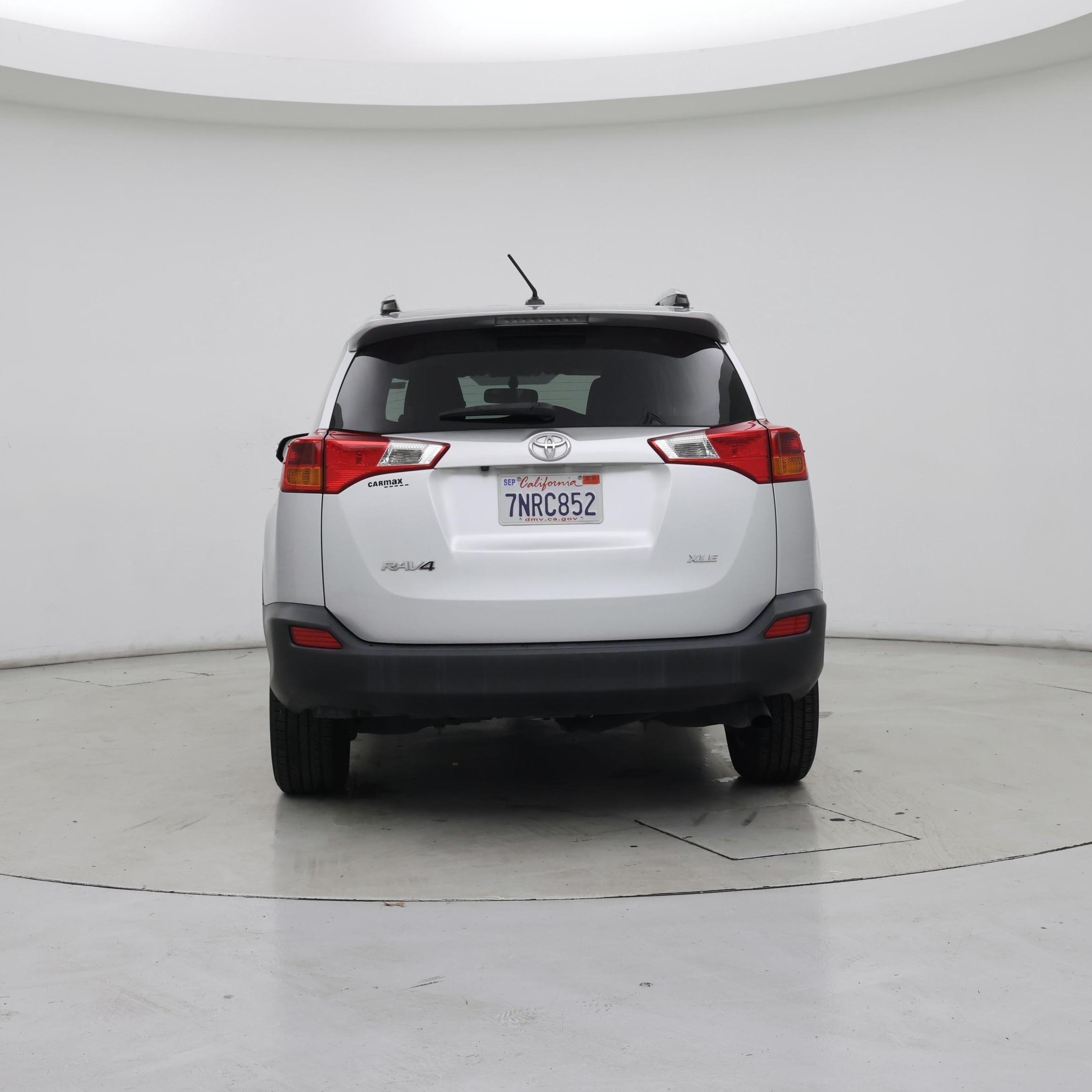 Thumbnail: 2015 Toyota RAV4 - 6