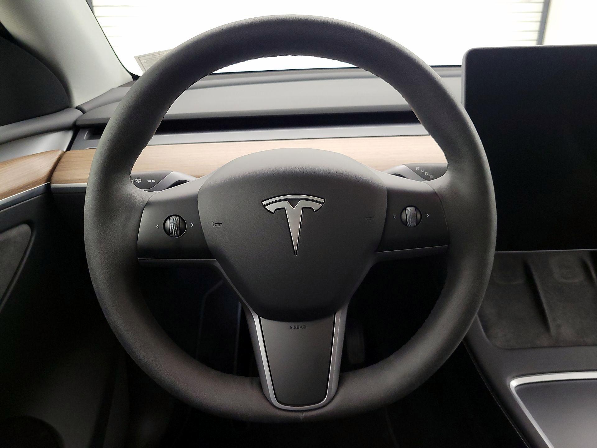 Thumbnail: 2022 Tesla Model Y - 10