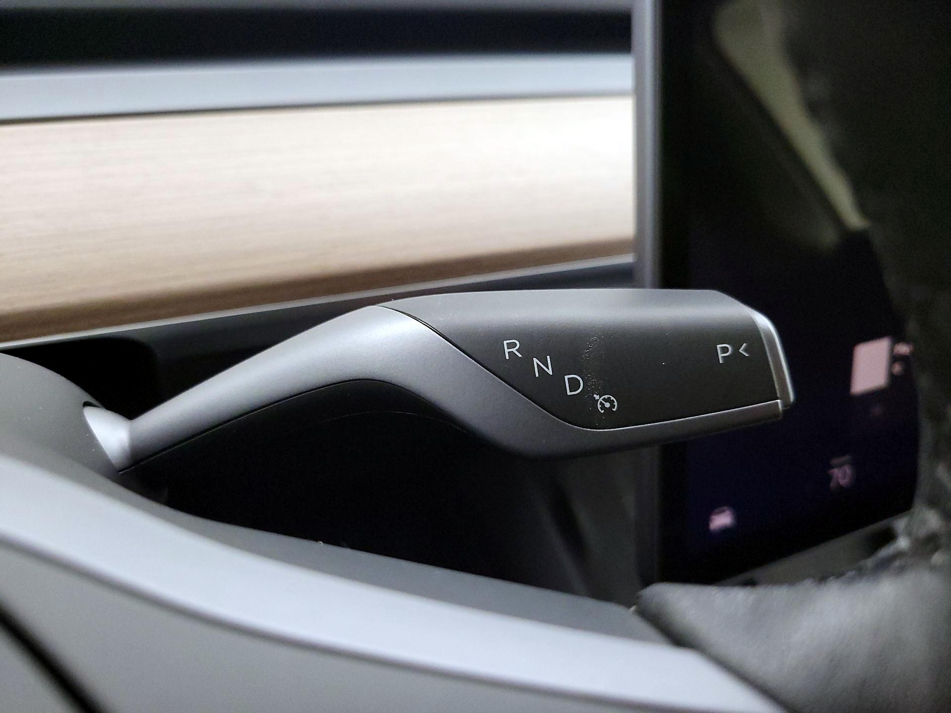 Thumbnail: 2022 Tesla Model Y - 17