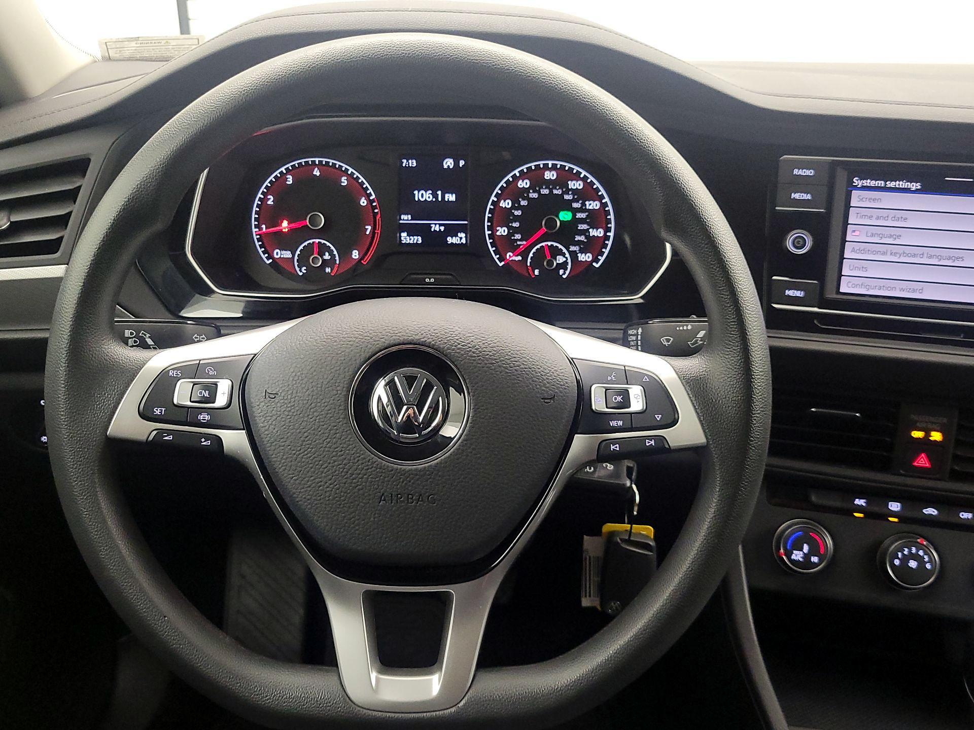 Thumbnail: 2021 Volkswagen Jetta - 10