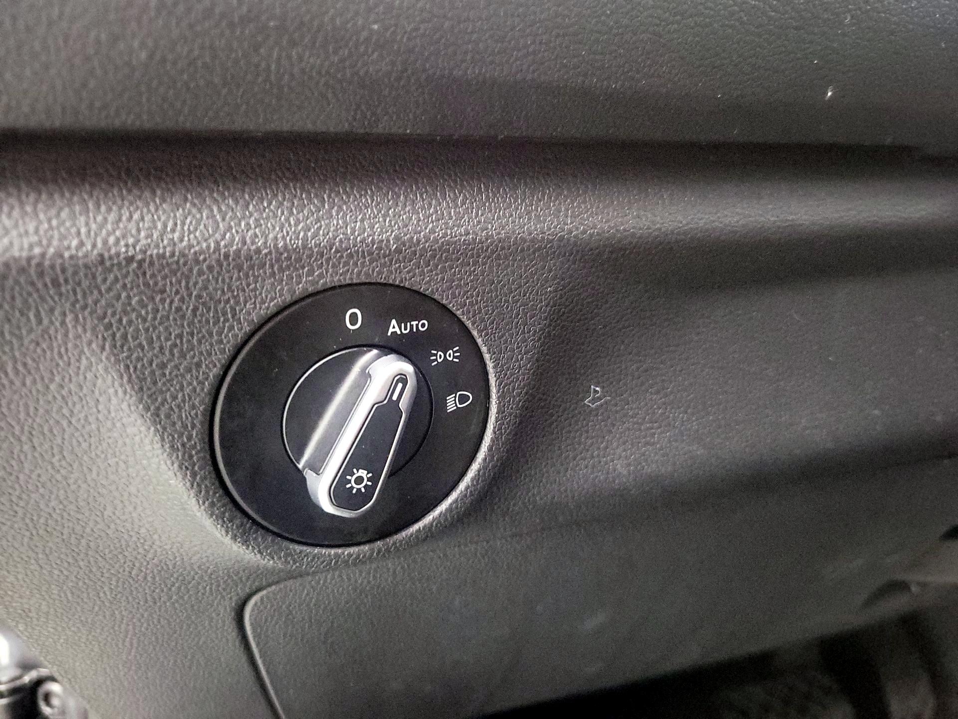 Thumbnail: 2021 Volkswagen Jetta - 13