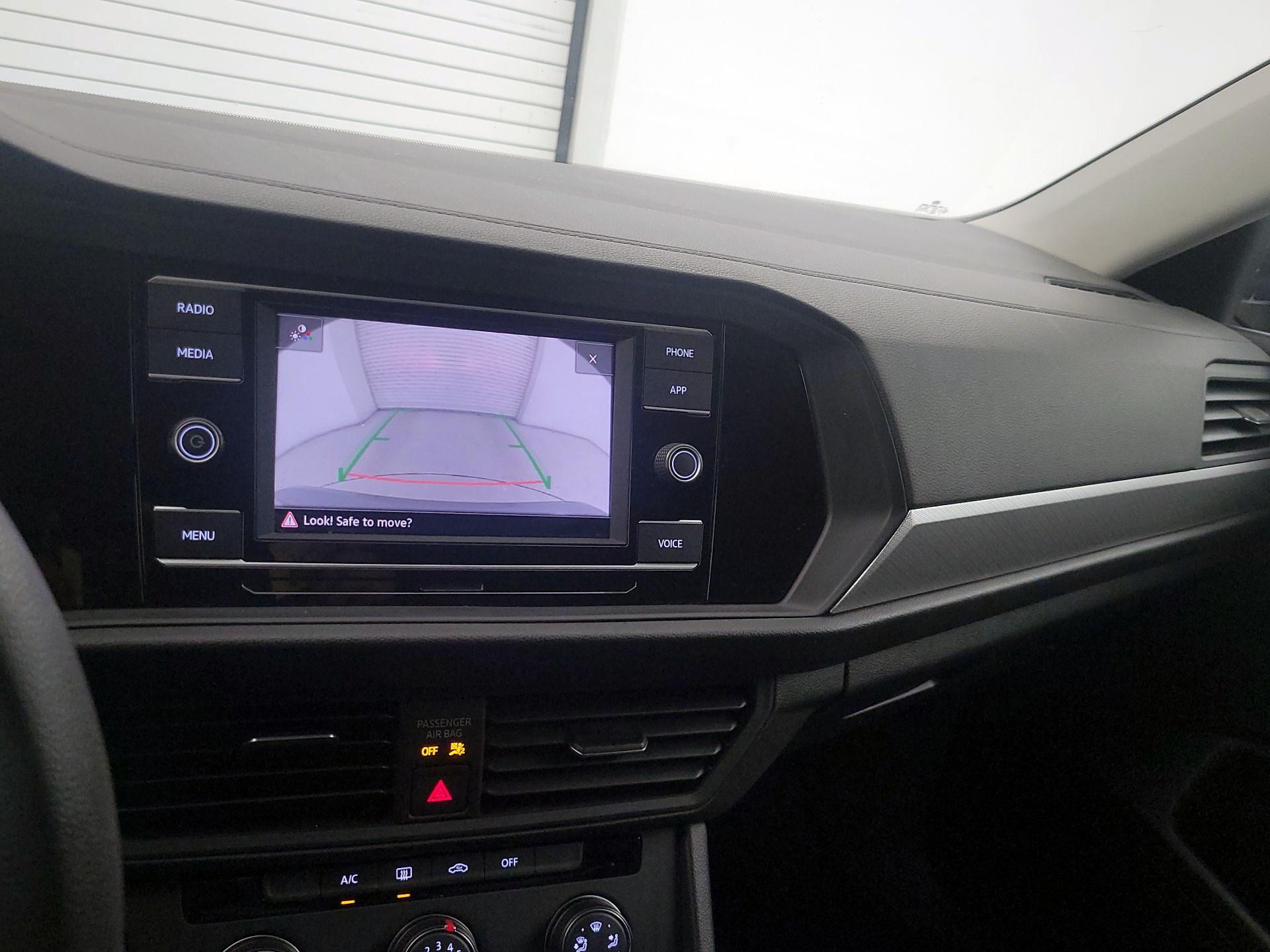 Thumbnail: 2021 Volkswagen Jetta - 14