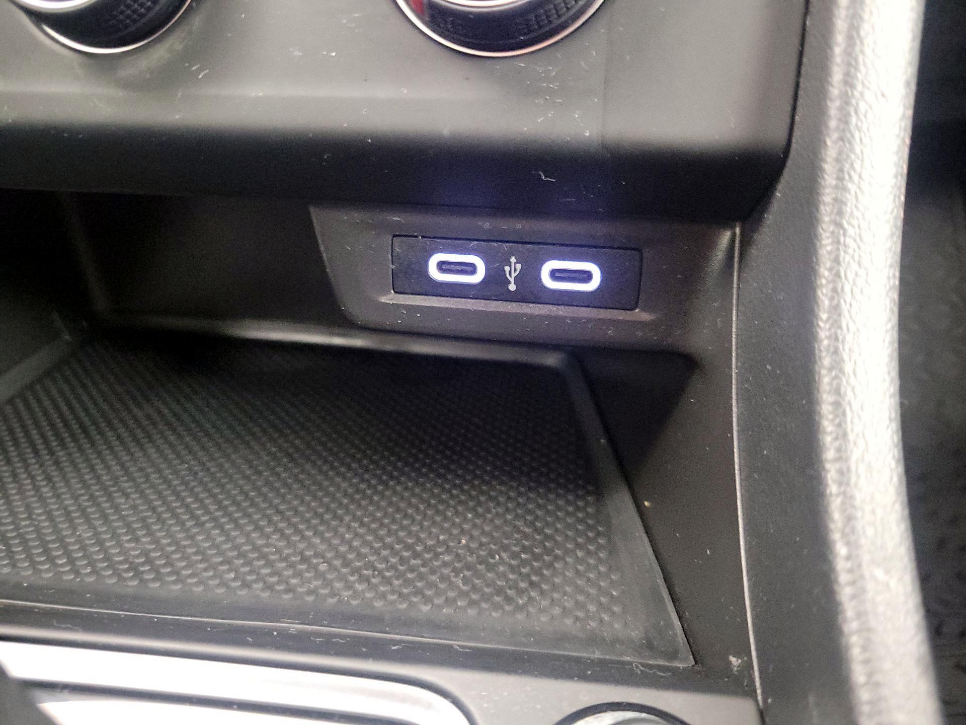 Thumbnail: 2021 Volkswagen Jetta - 18