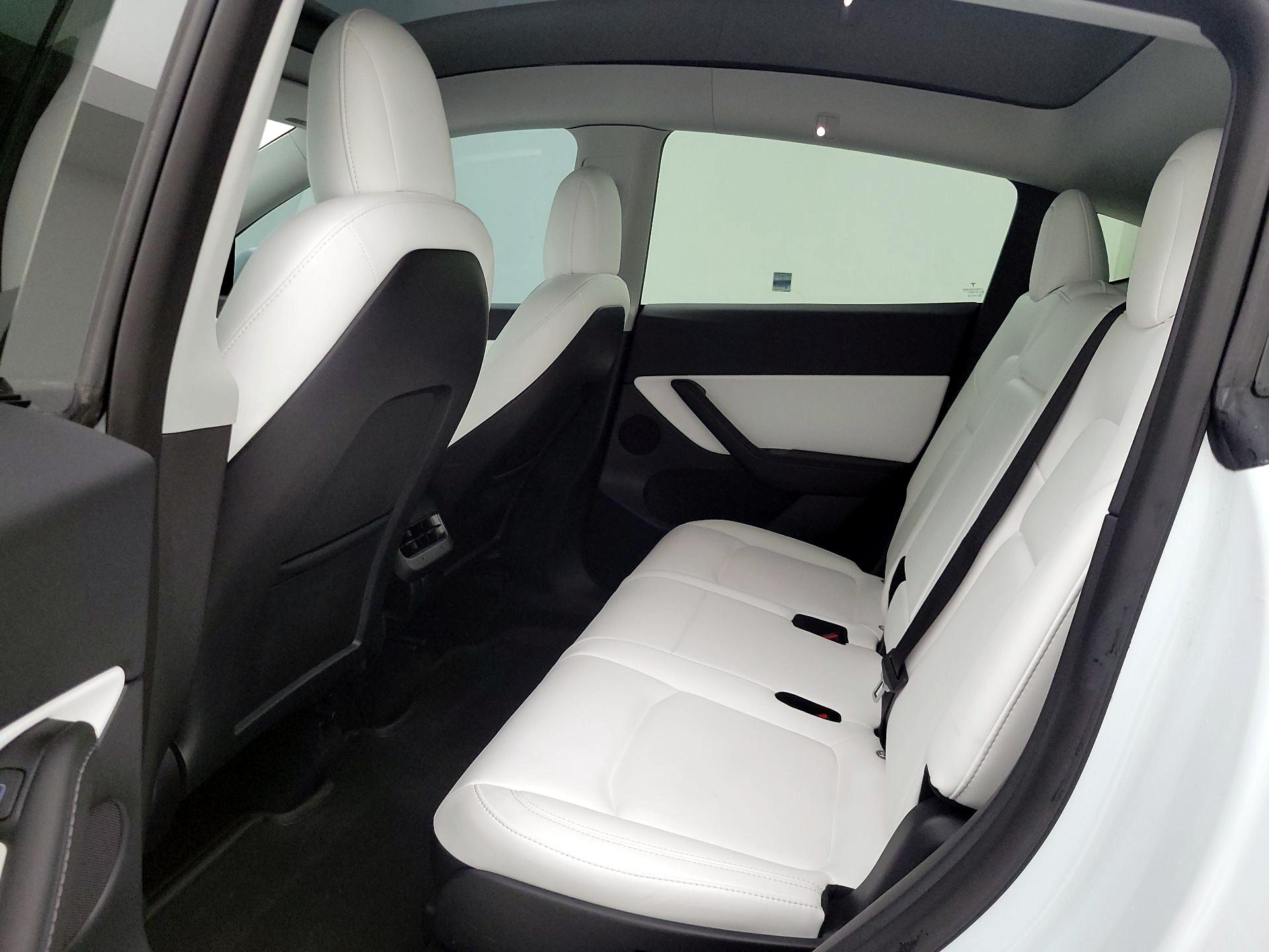 Thumbnail: 2022 Tesla Model Y - 20