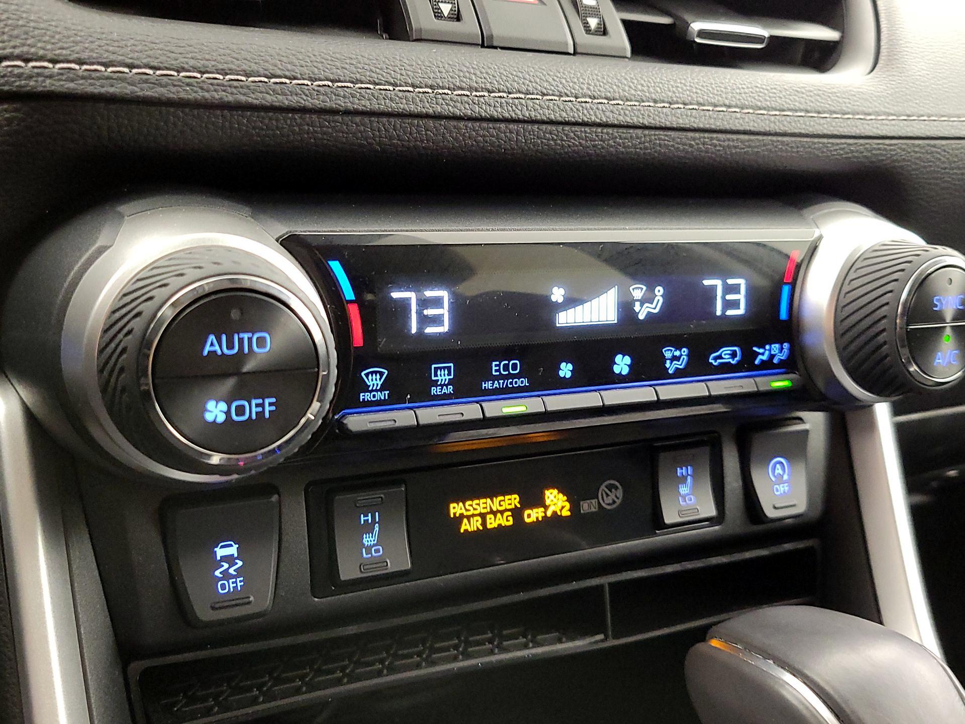 Thumbnail: 2022 Toyota RAV4 - 16