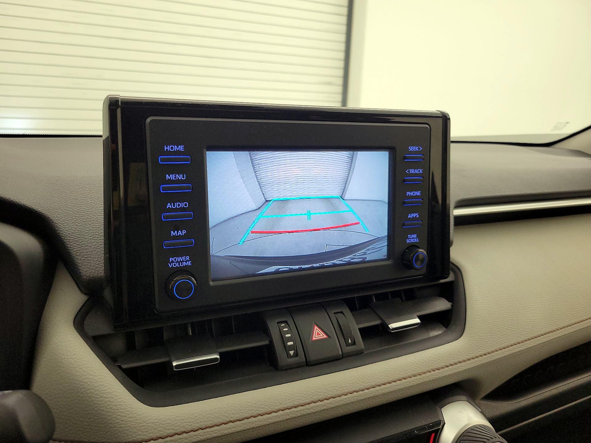 Thumbnail: 2019 Toyota RAV4 - 14