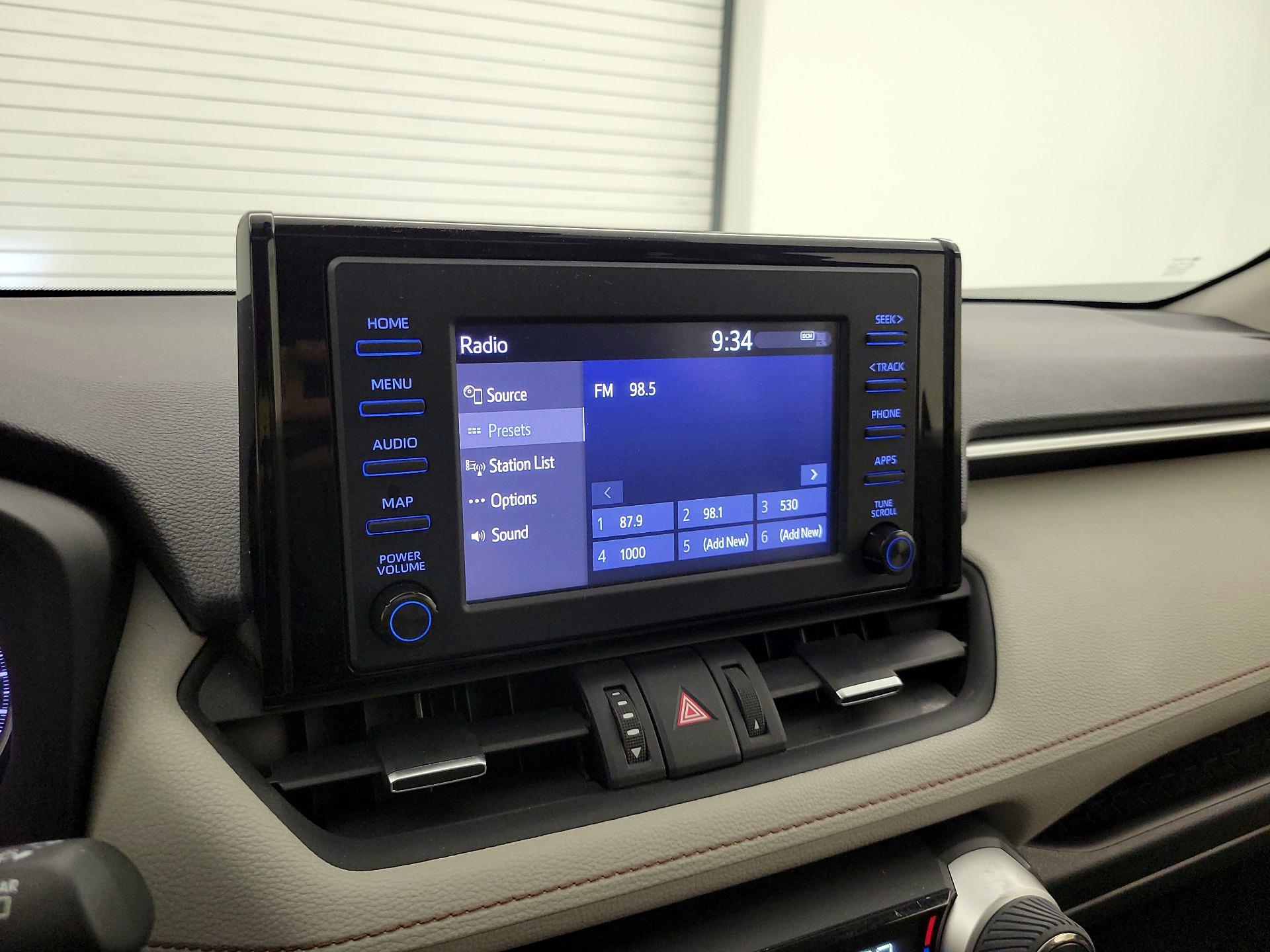 Thumbnail: 2019 Toyota RAV4 - 15