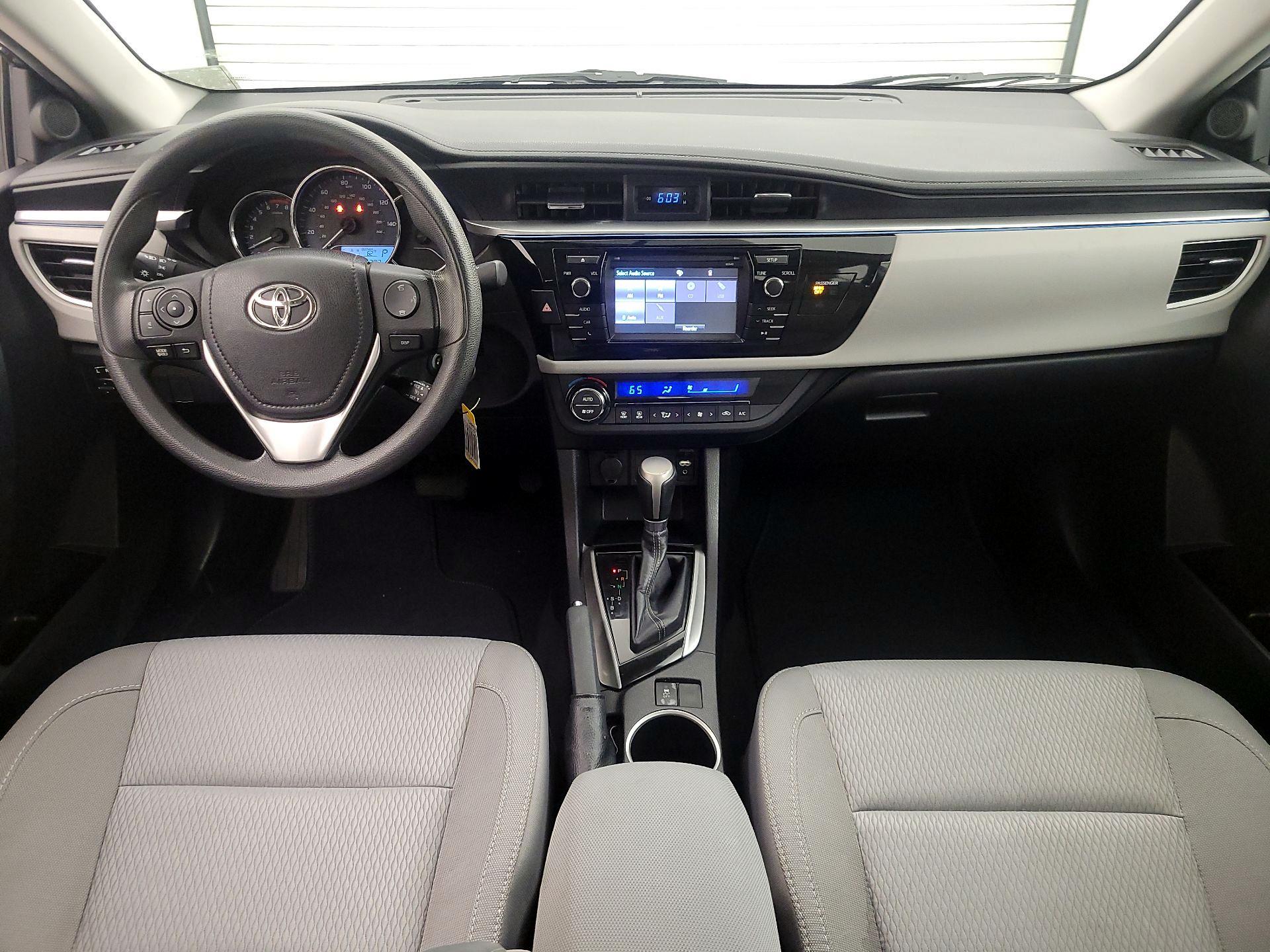 Thumbnail: 2015 Toyota Corolla - 9