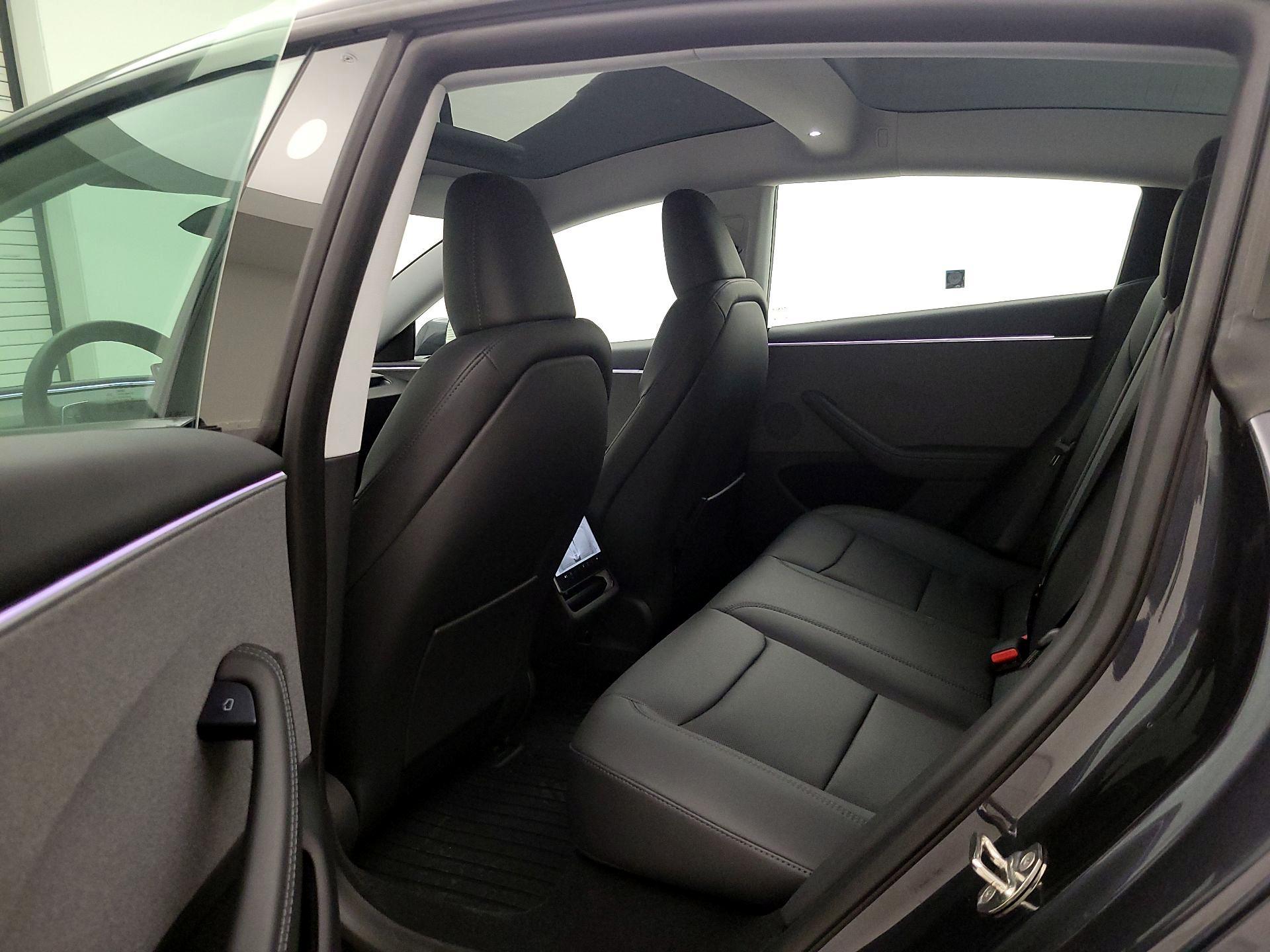 Thumbnail: 2024 Tesla Model 3 - 19