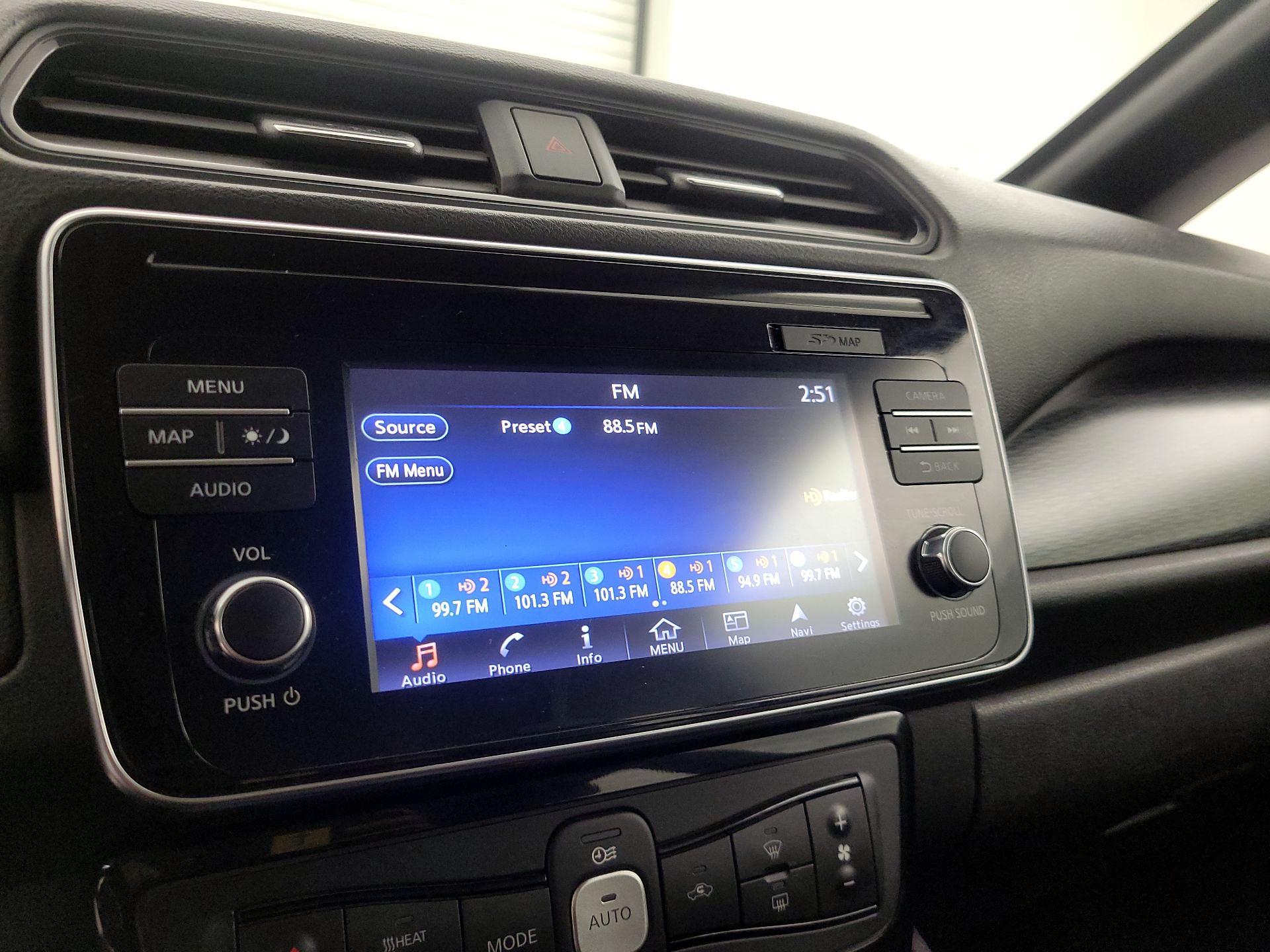 Thumbnail: 2019 Nissan Leaf - 16