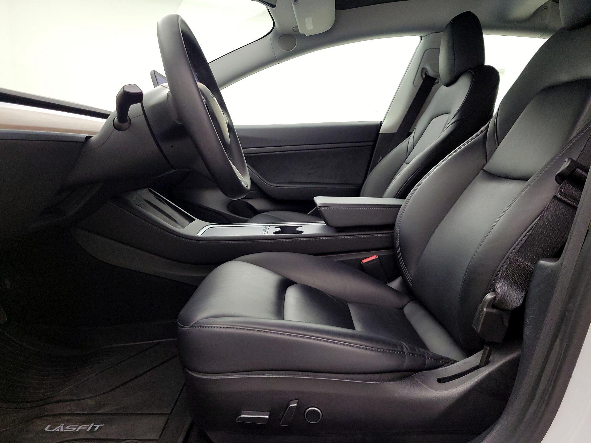 Thumbnail: 2021 Tesla Model 3 - 11