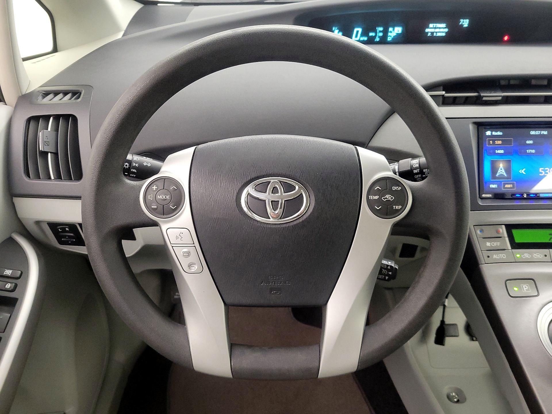 Thumbnail: 2015 Toyota Prius - 10