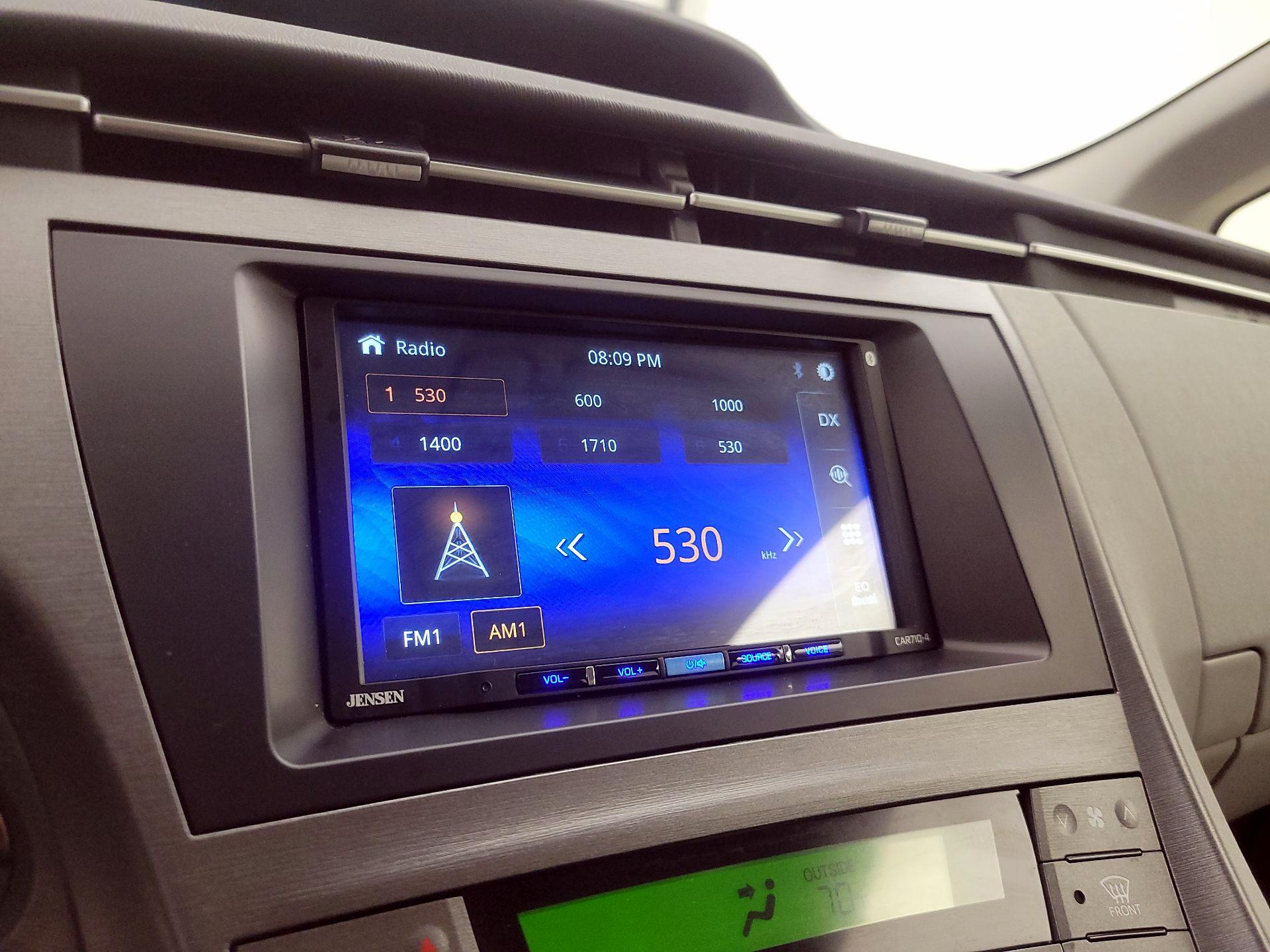 Thumbnail: 2015 Toyota Prius - 15