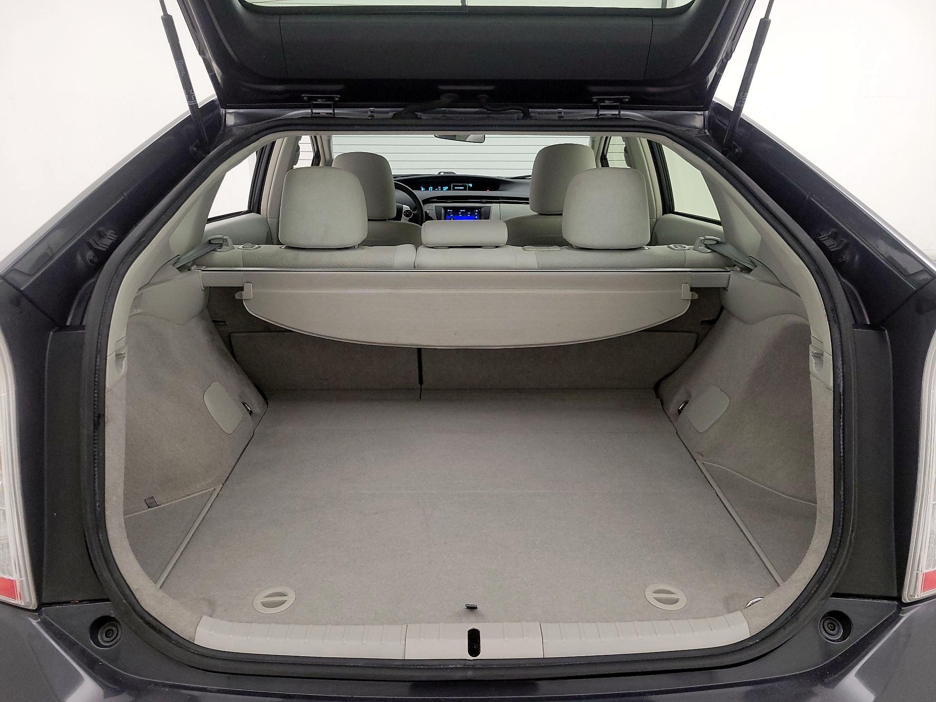 Thumbnail: 2015 Toyota Prius - 20