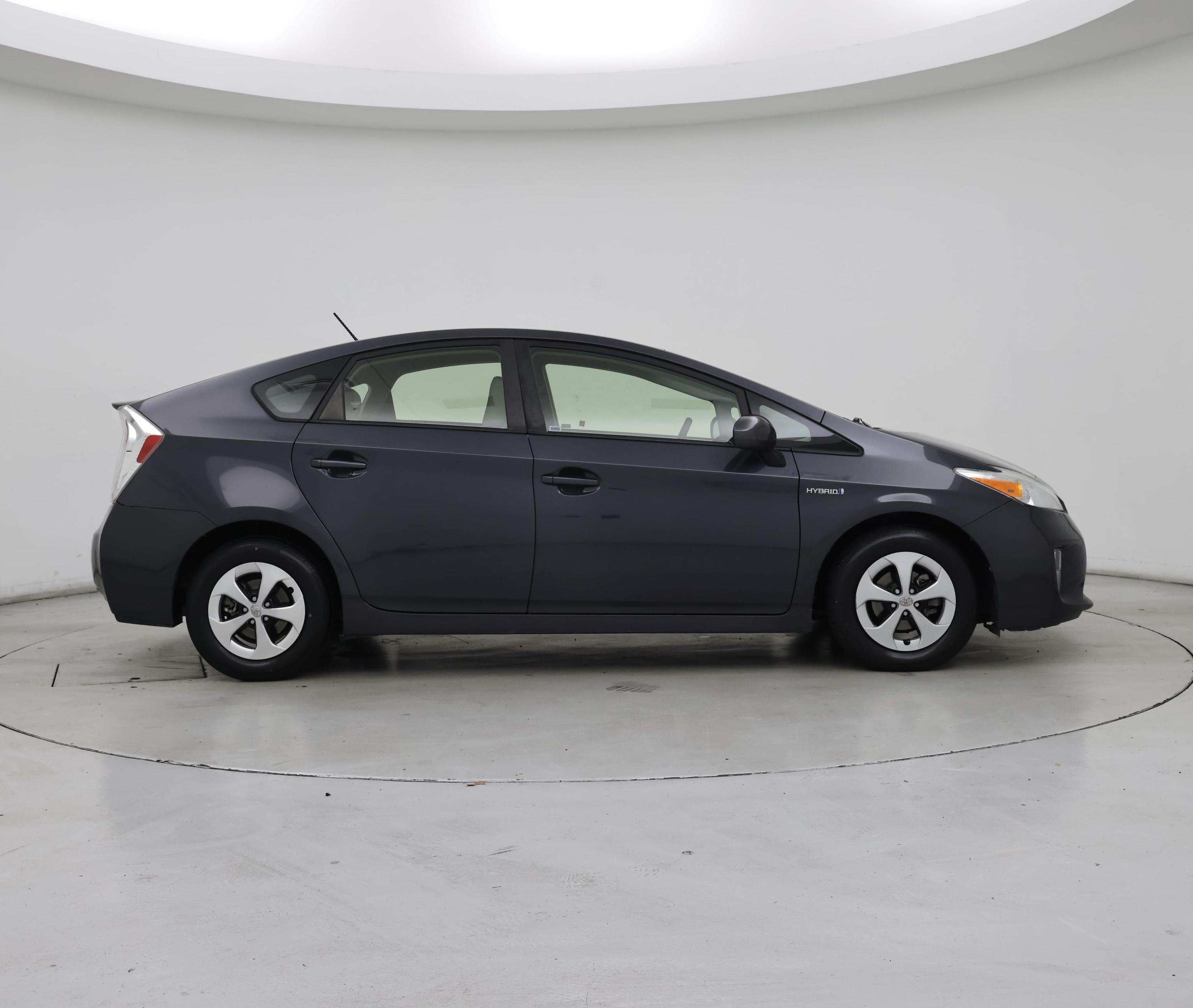 Thumbnail: 2015 Toyota Prius - 7