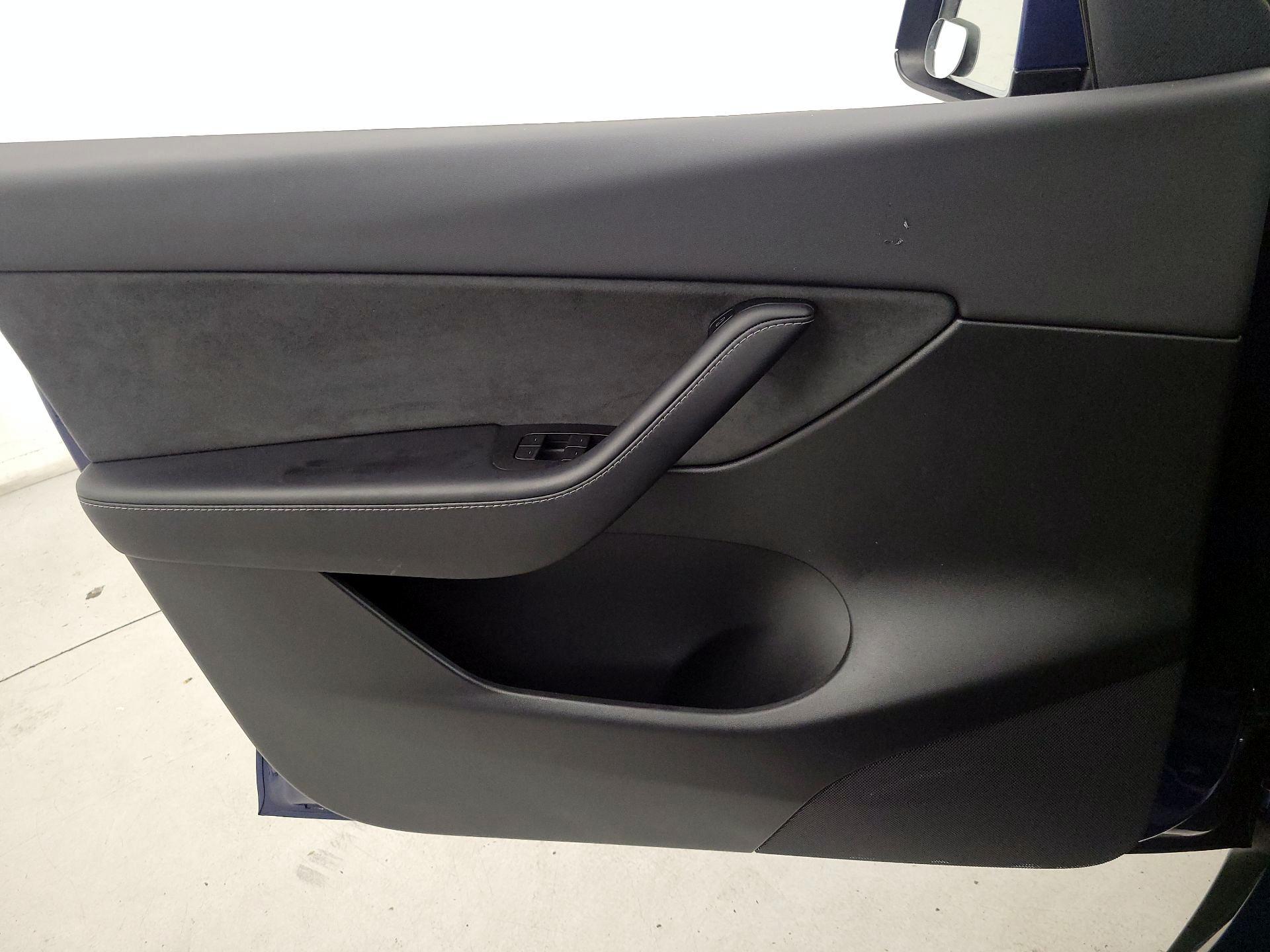 Thumbnail: 2021 Tesla Model Y - 12