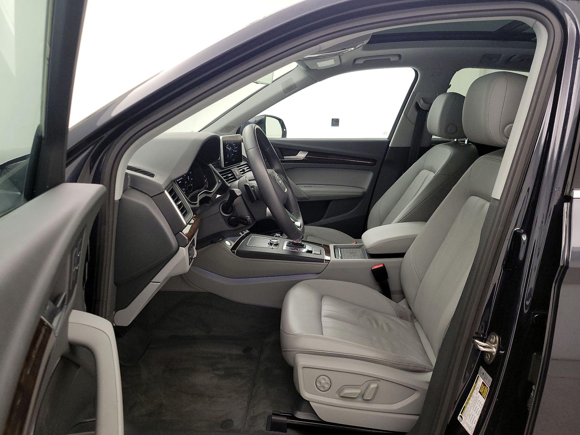 Thumbnail: 2019 Audi Q5 - 11