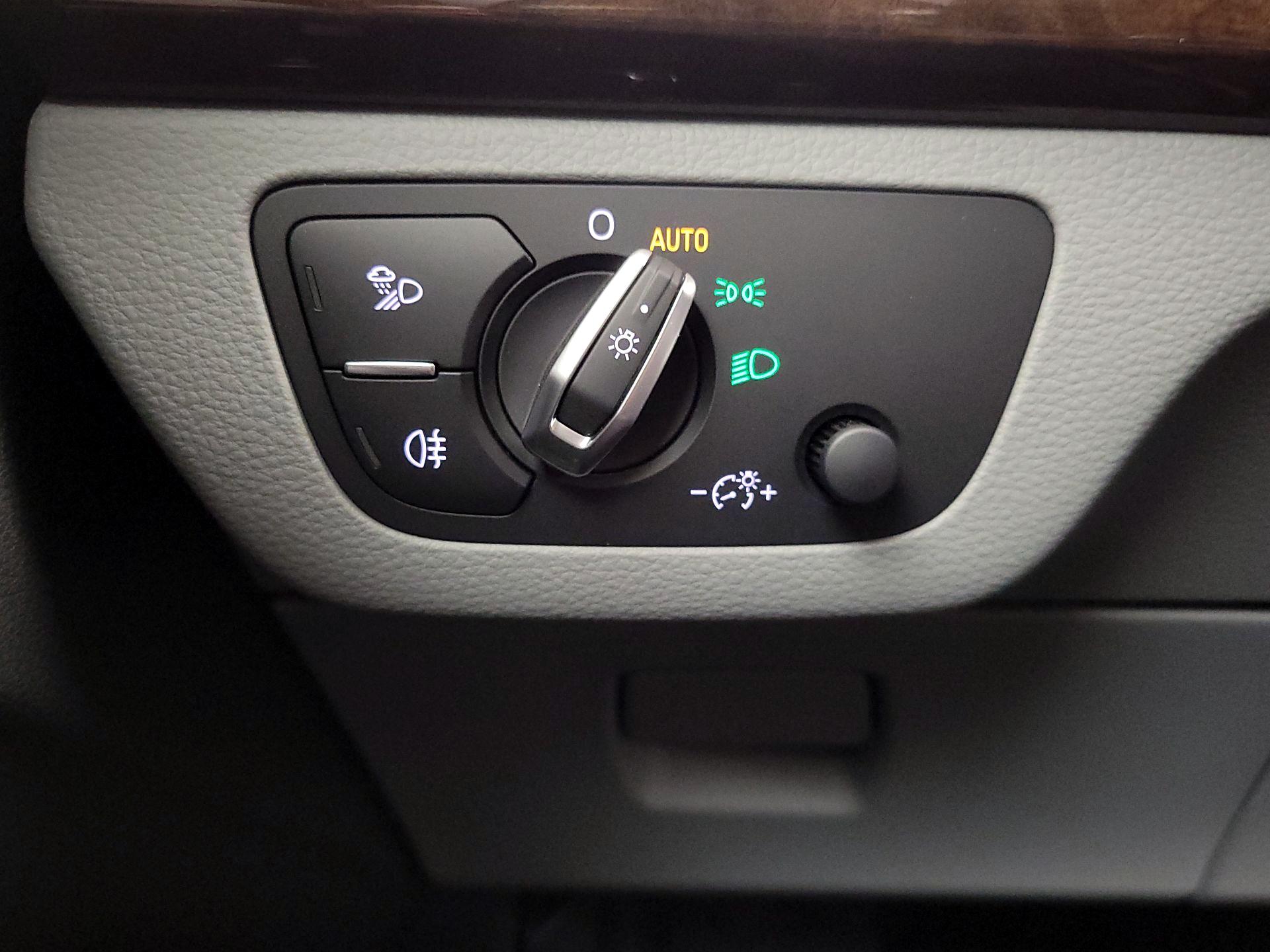 Thumbnail: 2019 Audi Q5 - 13