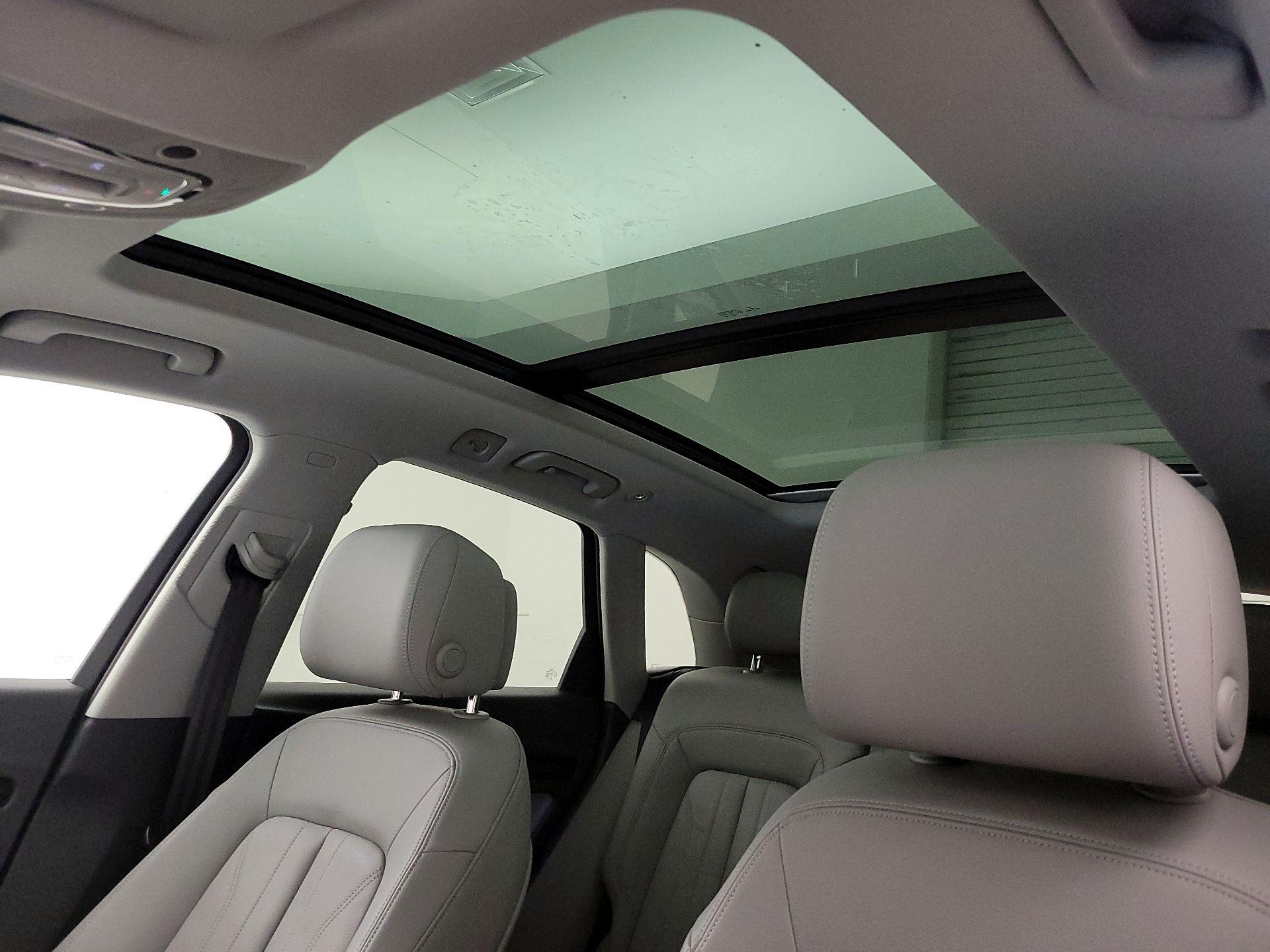 Thumbnail: 2019 Audi Q5 - 19