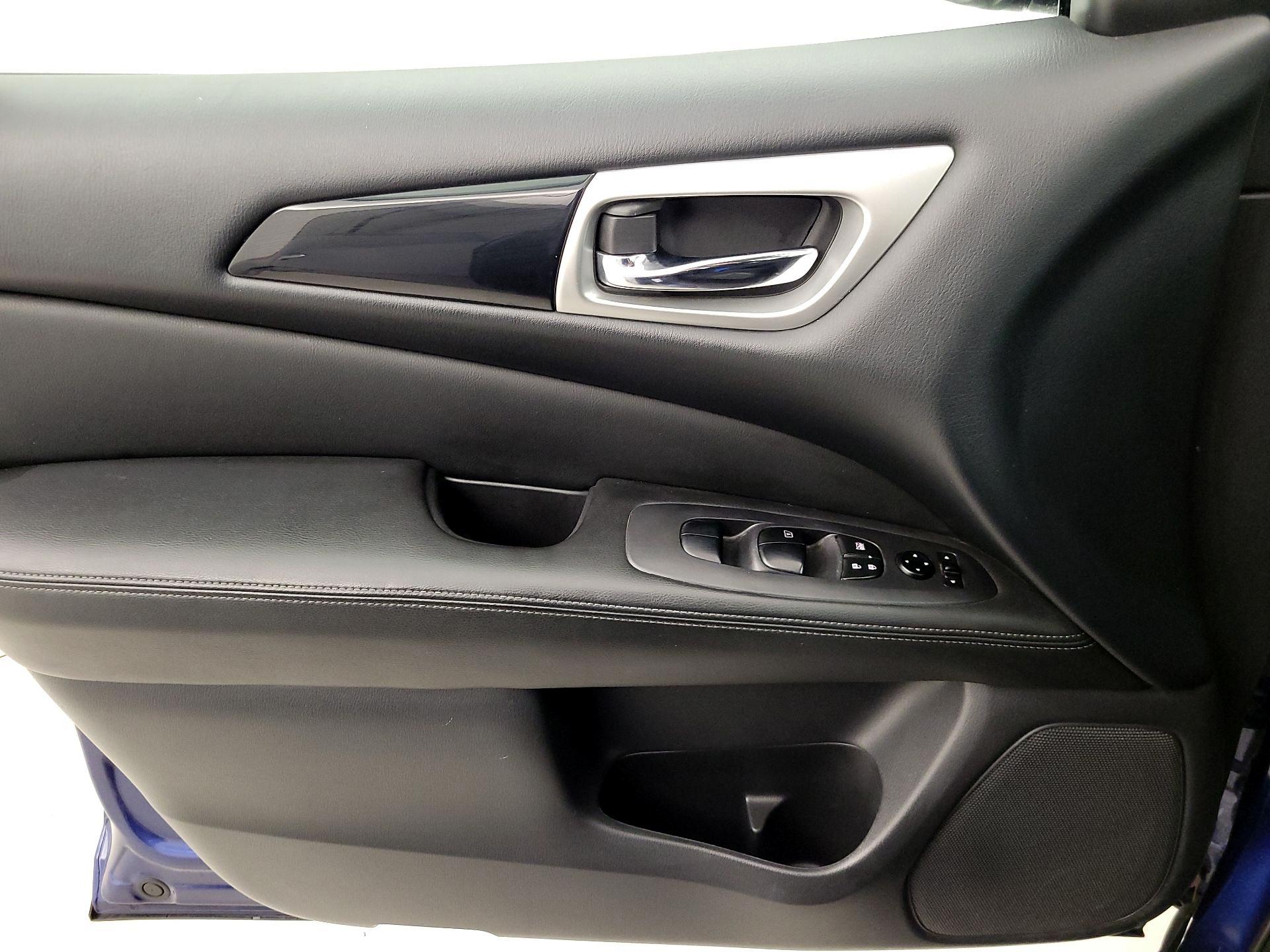 Thumbnail: 2018 Nissan Pathfinder - 12