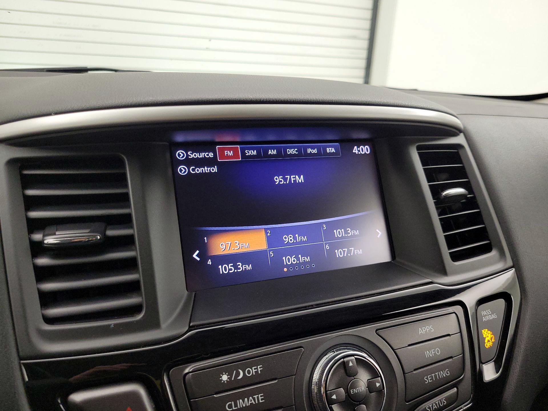 Thumbnail: 2018 Nissan Pathfinder - 15