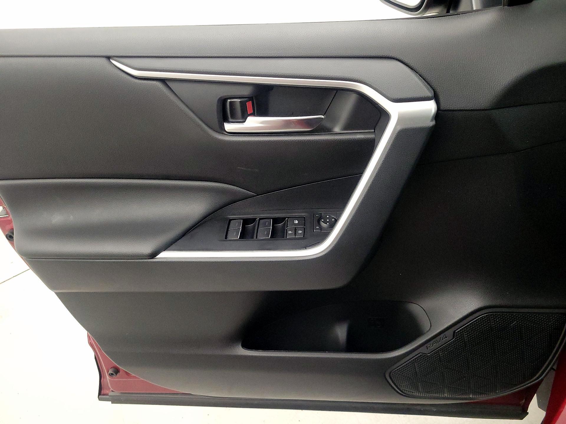 Thumbnail: 2024 Toyota RAV4 - 12