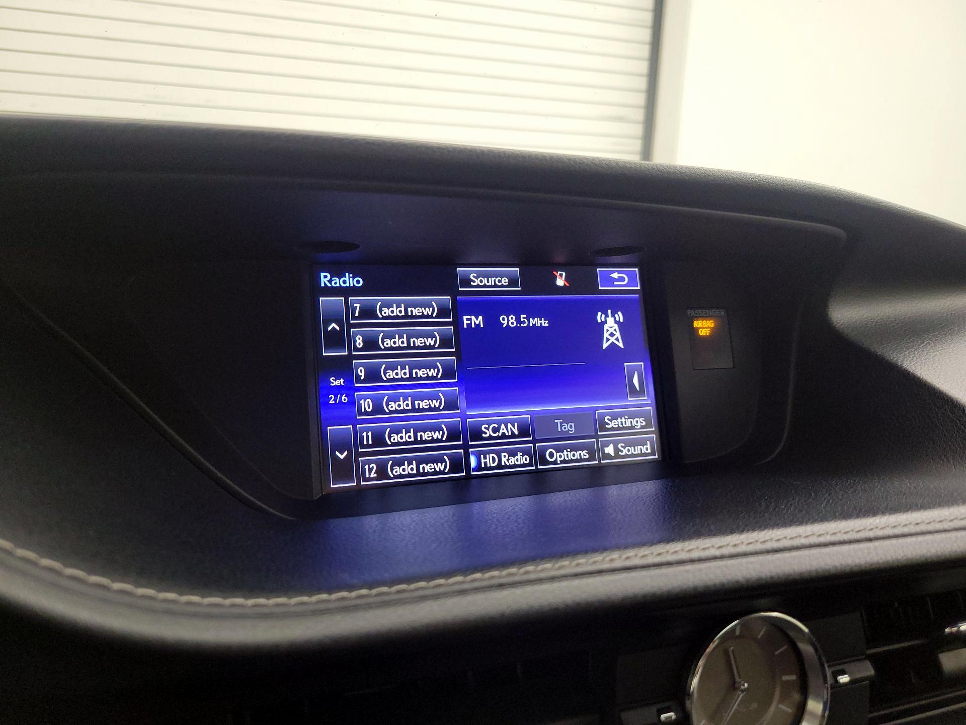 Thumbnail: 2015 Lexus ES - 15