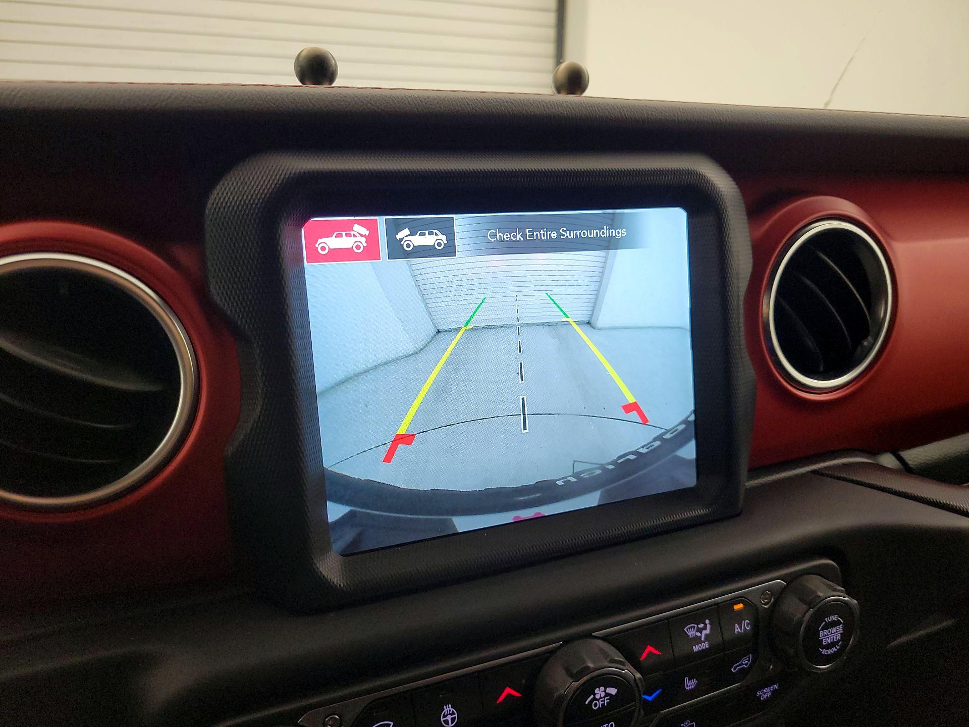 Thumbnail: 2021 Jeep Wrangler - 14